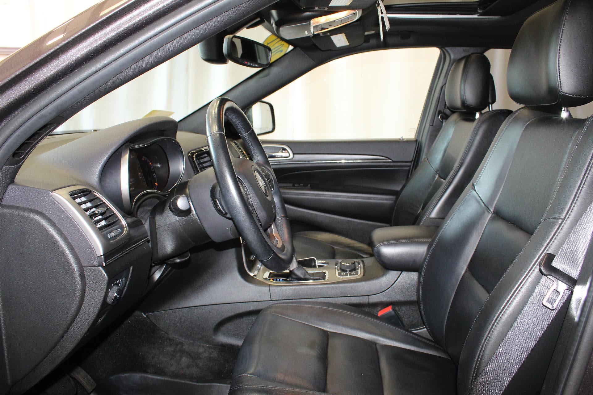 2021 Jeep Grand Cherokee Base