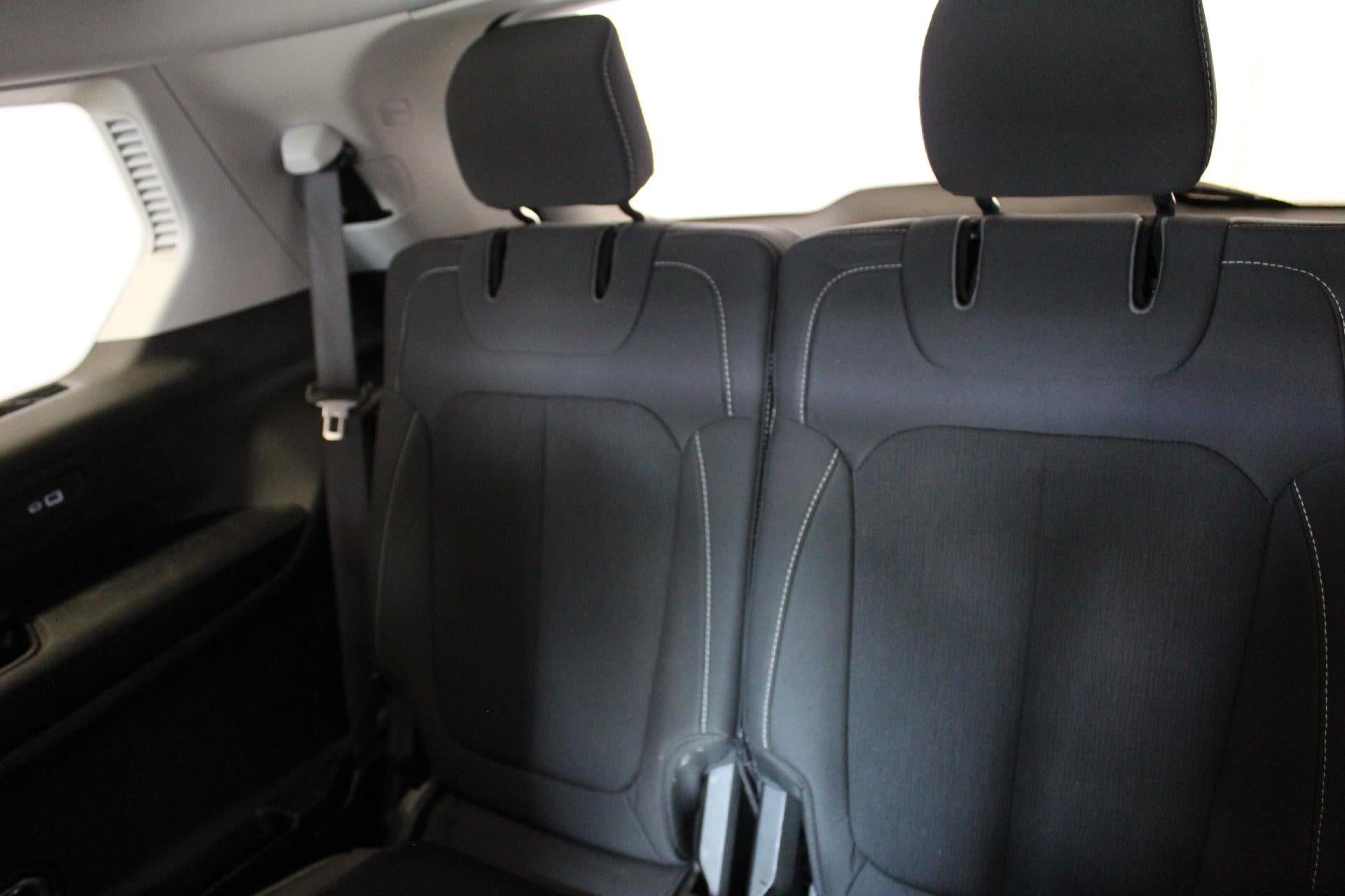 2022 Jeep Grand Cherokee L Laredo 4x4