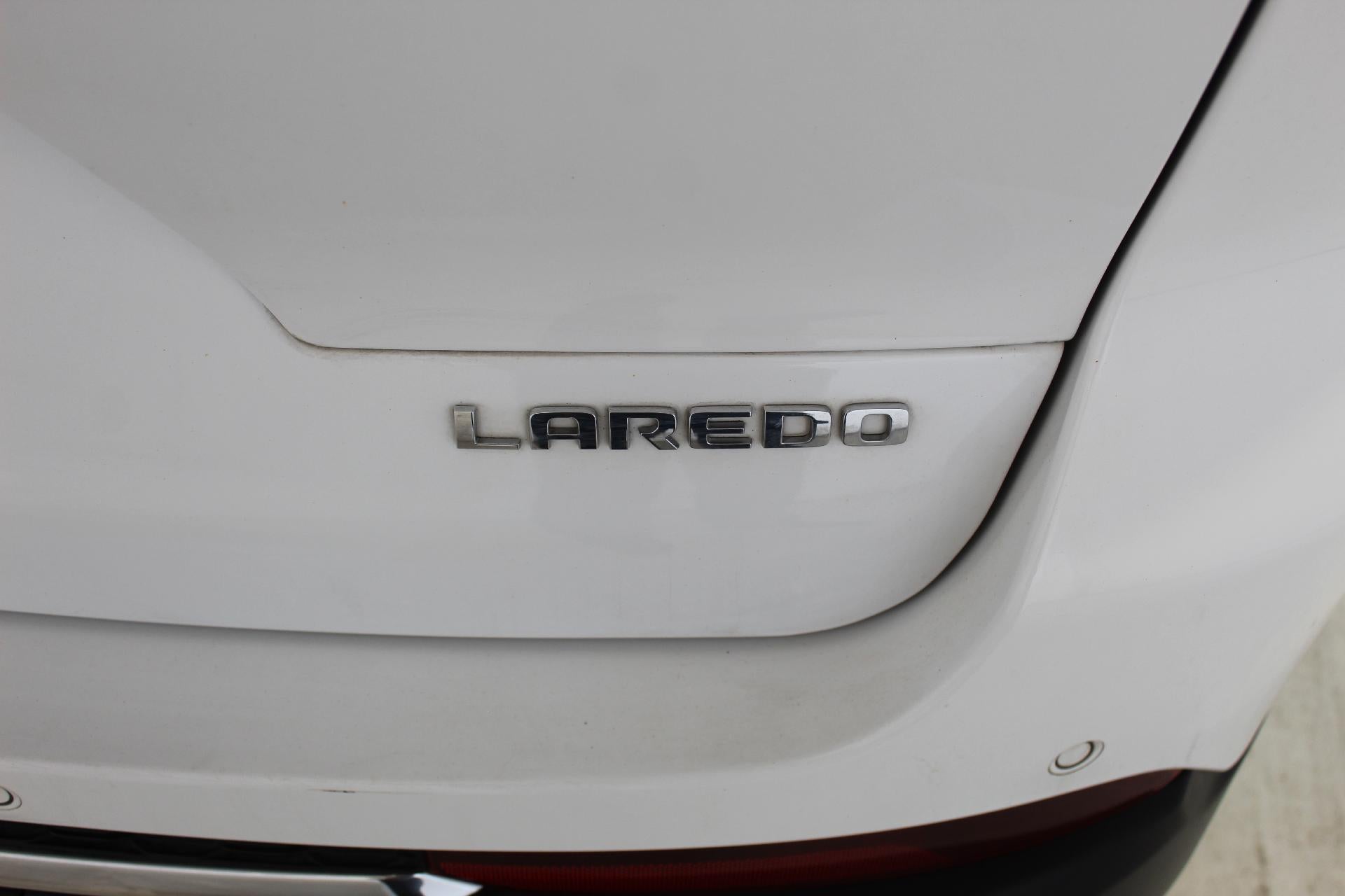 2022 Jeep Grand Cherokee L Laredo 4x4
