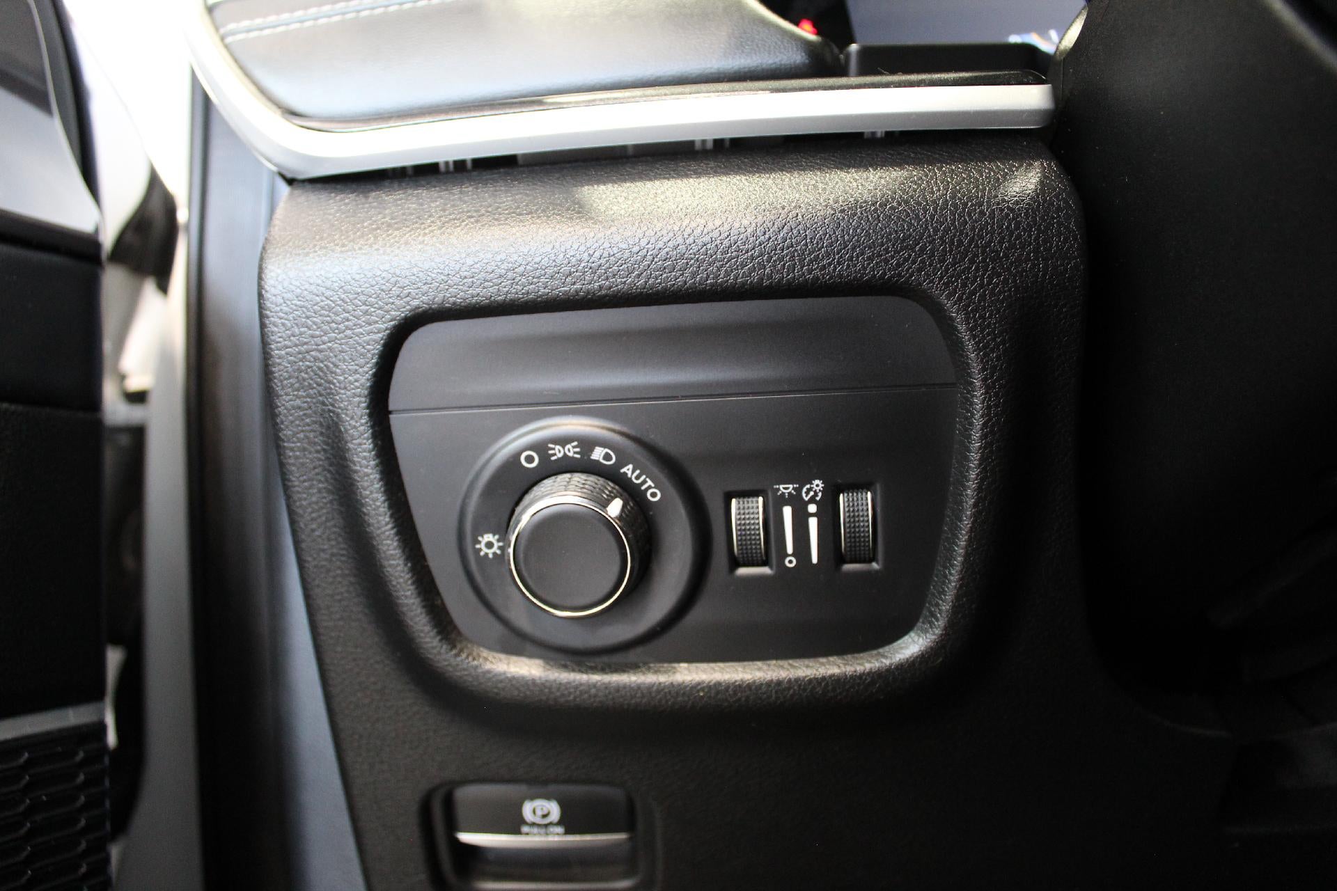 2022 Jeep Grand Cherokee L Laredo 4x4