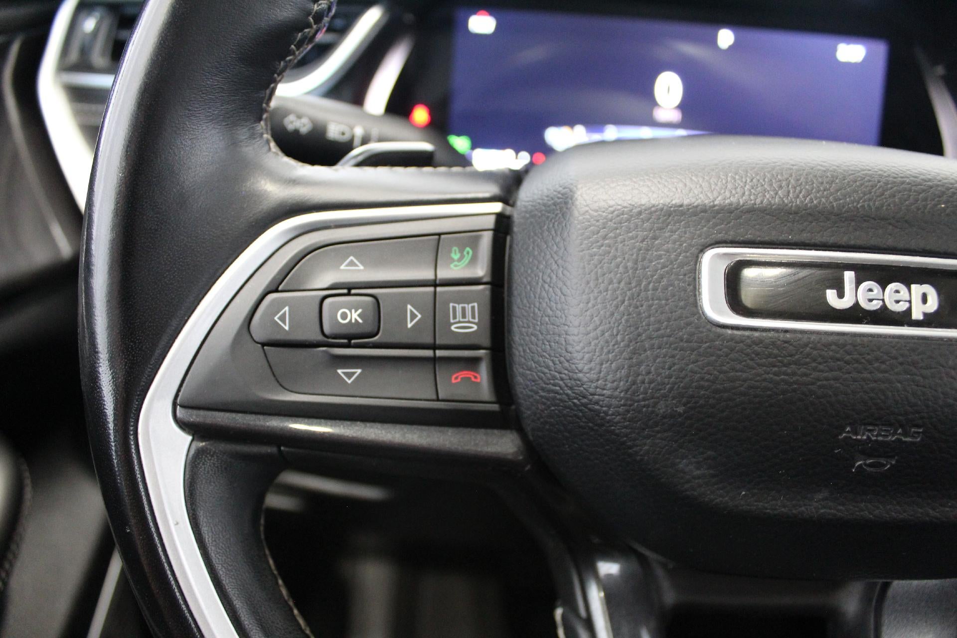 2022 Jeep Grand Cherokee L Laredo 4x4