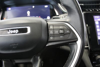 2022 Jeep Grand Cherokee L Laredo 4x4
