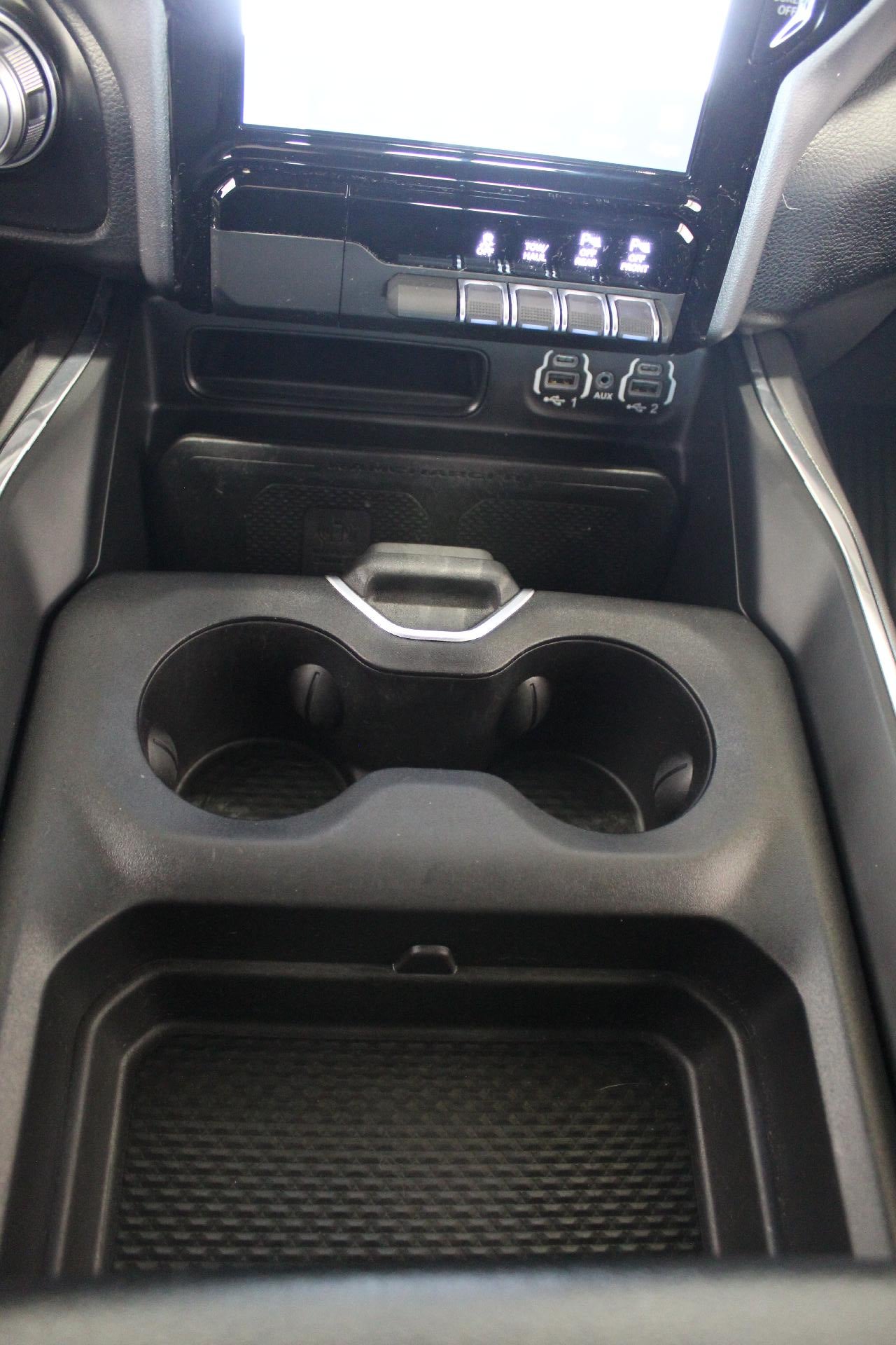 2023 RAM 1500 Laramie Crew Cab 4x4 5'7" Box