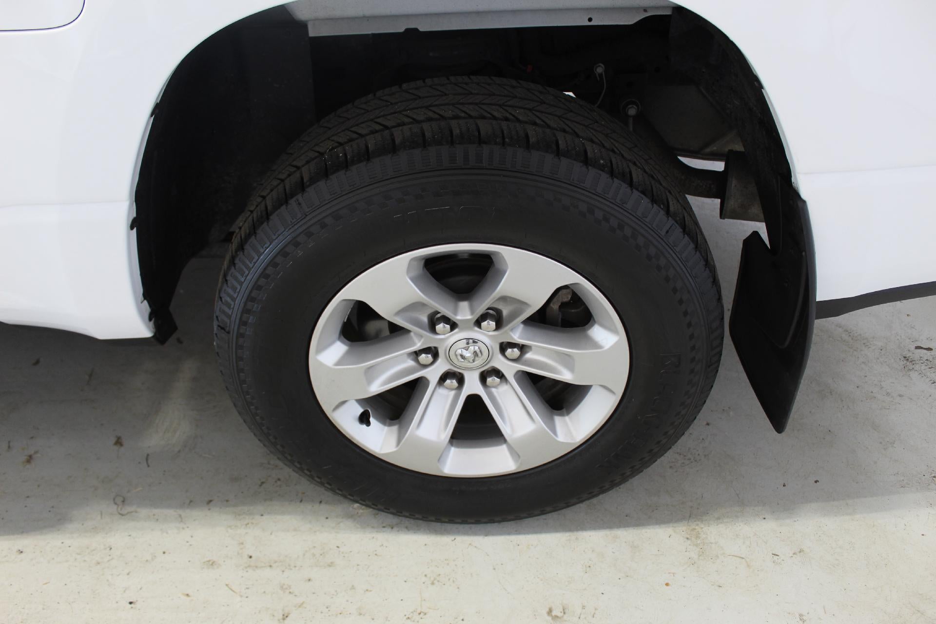 2023 RAM 1500 Laramie Crew Cab 4x4 5'7" Box