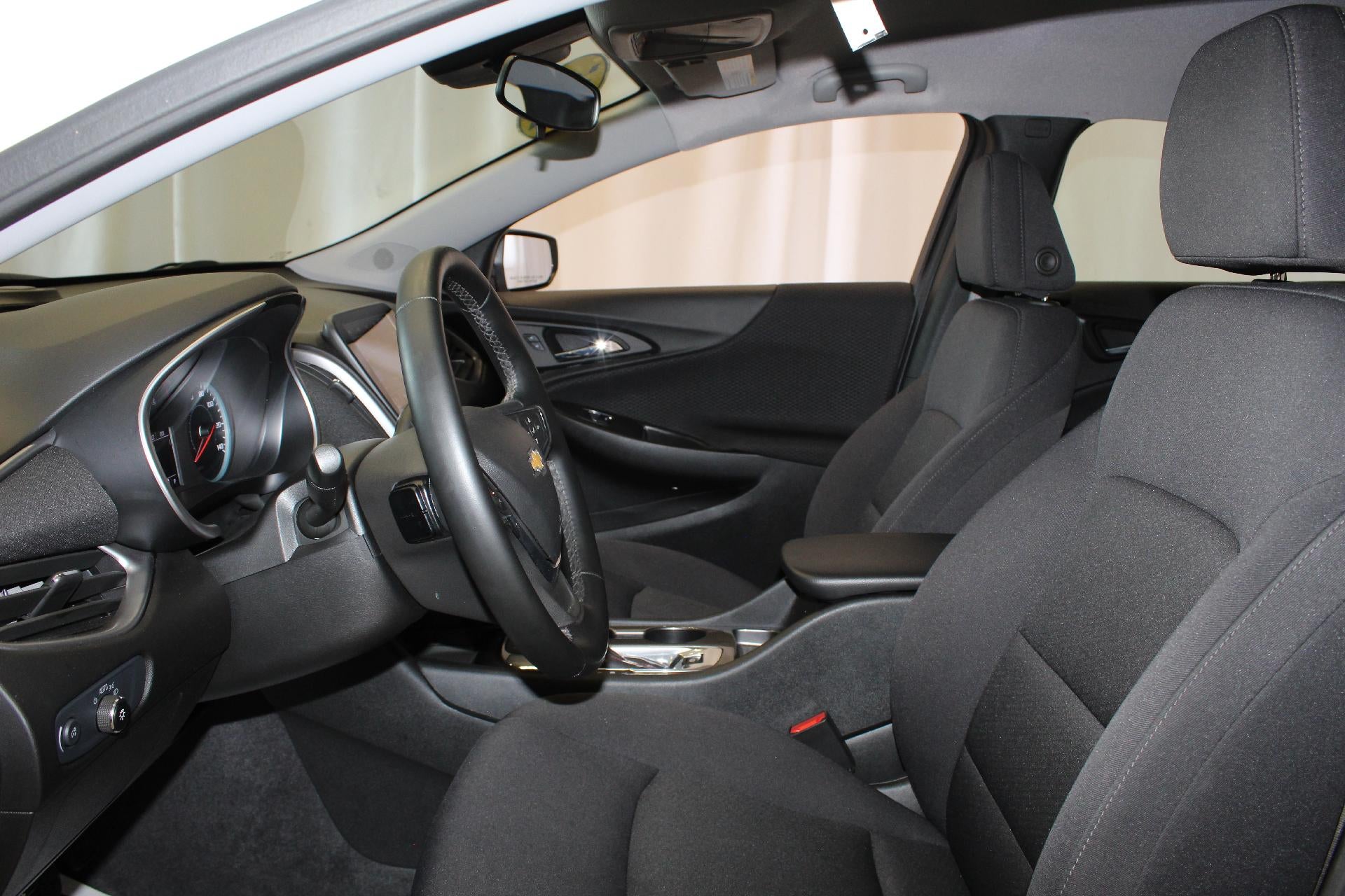 2025 Chevrolet Malibu RS