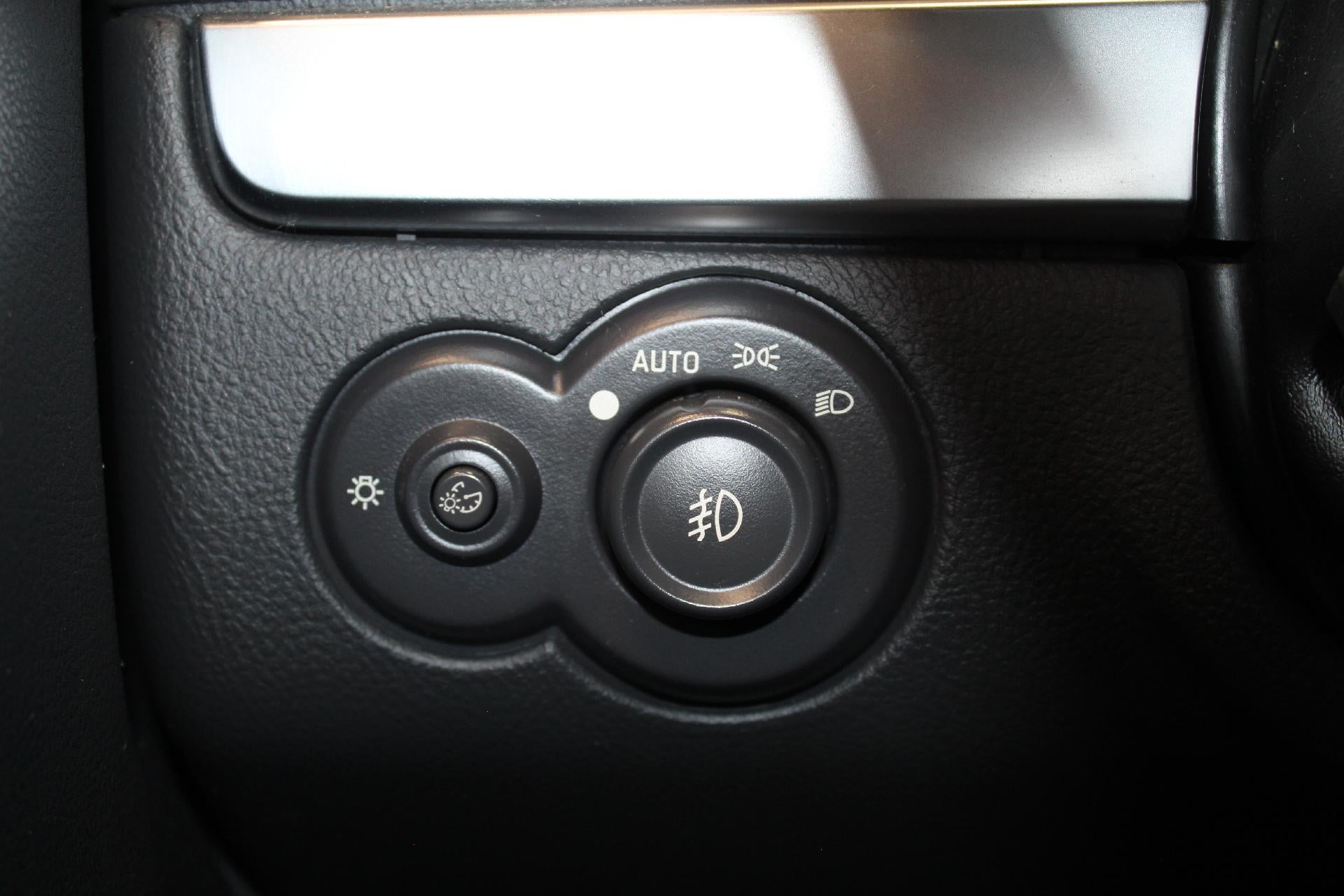 2005 Chevrolet SSR LS