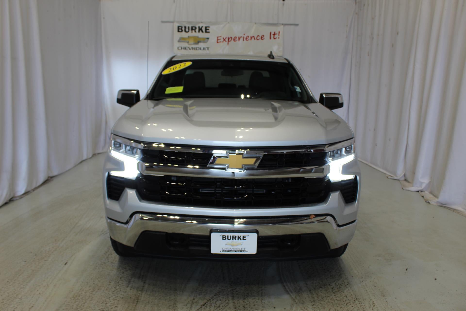 2022 Chevrolet Silverado 1500 LT (2FL)