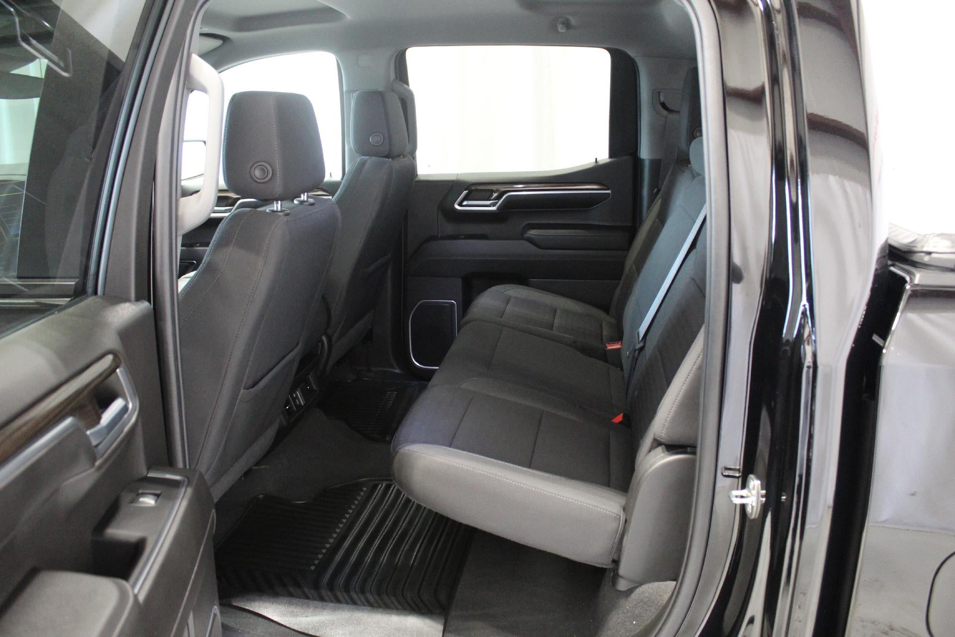 2022 Chevrolet Silverado 1500 LT (2FL)