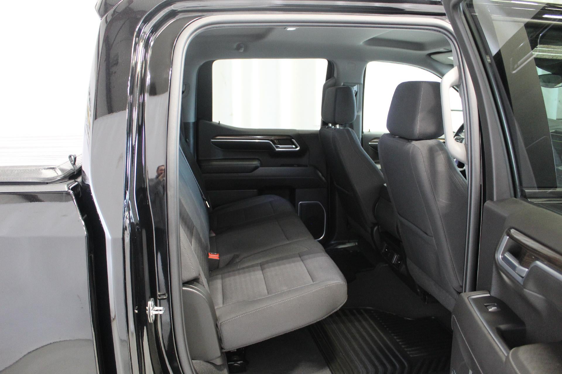 2022 Chevrolet Silverado 1500 LT (2FL)