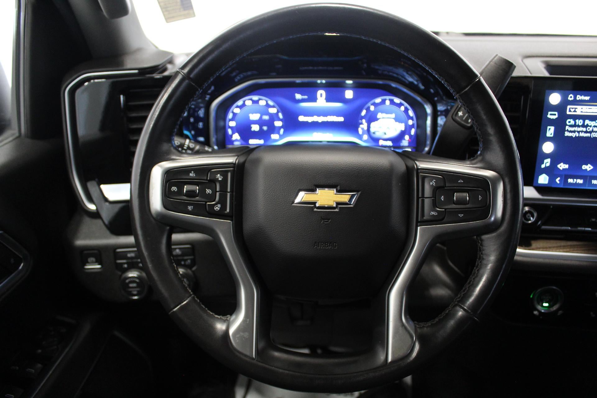 2022 Chevrolet Silverado 1500 LT (2FL)