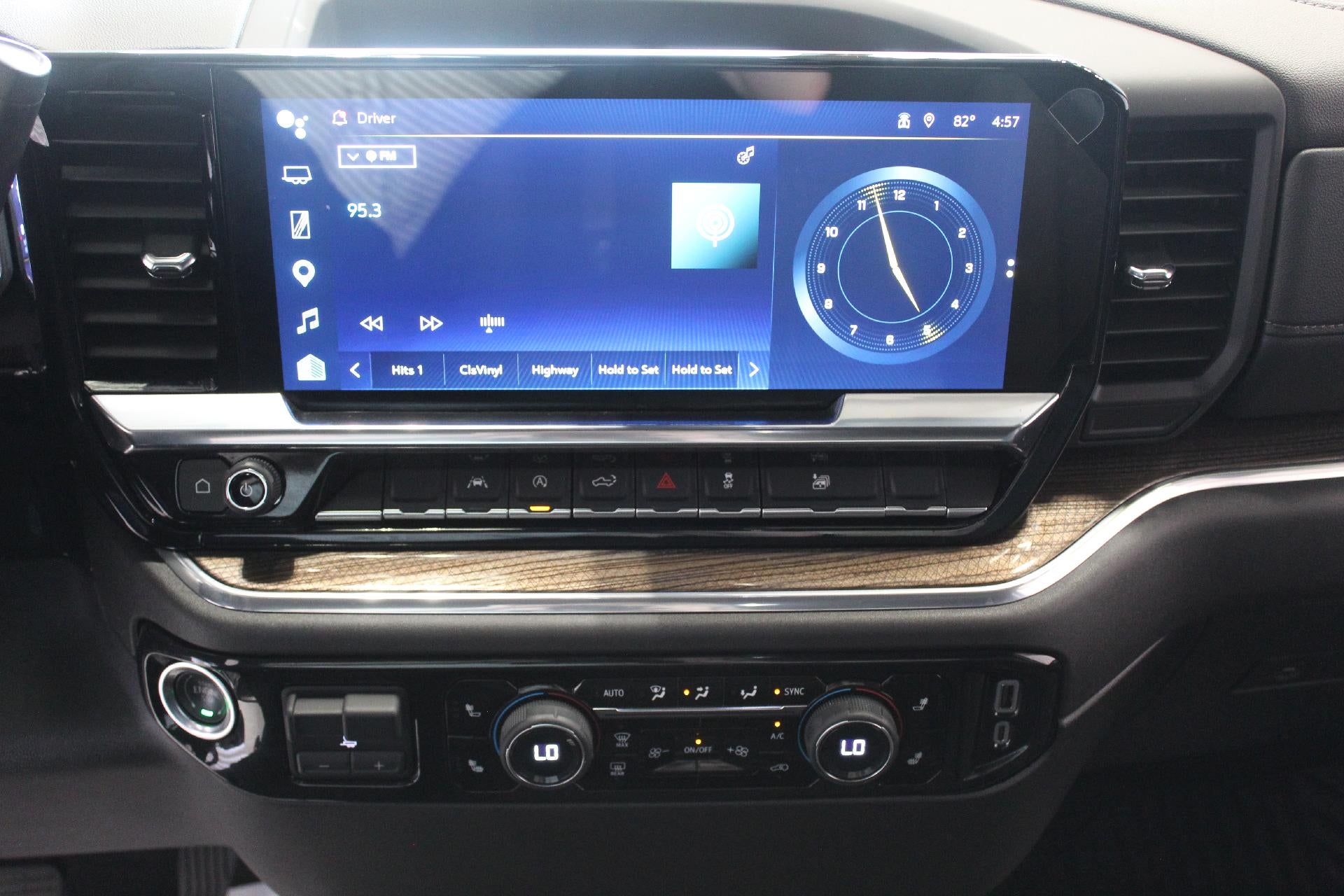 2025 Chevrolet Silverado 1500 LT (2FL)