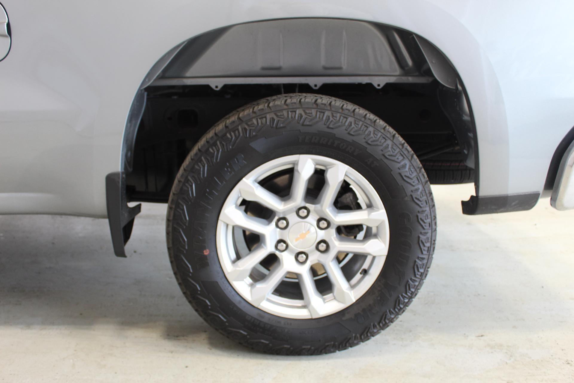 2025 Chevrolet Silverado 1500 LT (2FL)