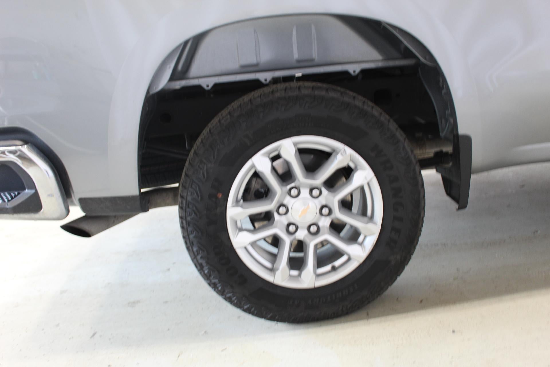 2025 Chevrolet Silverado 1500 LT (2FL)