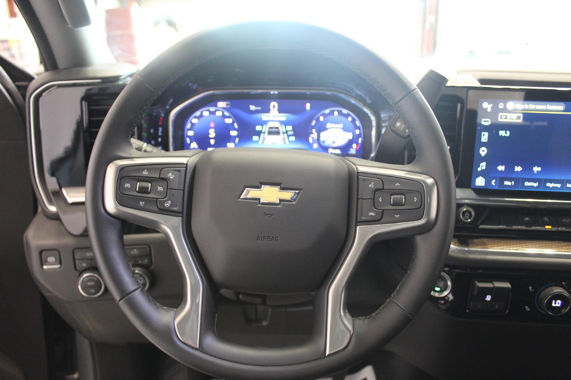 2025 Chevrolet Silverado 1500 LT (2FL)
