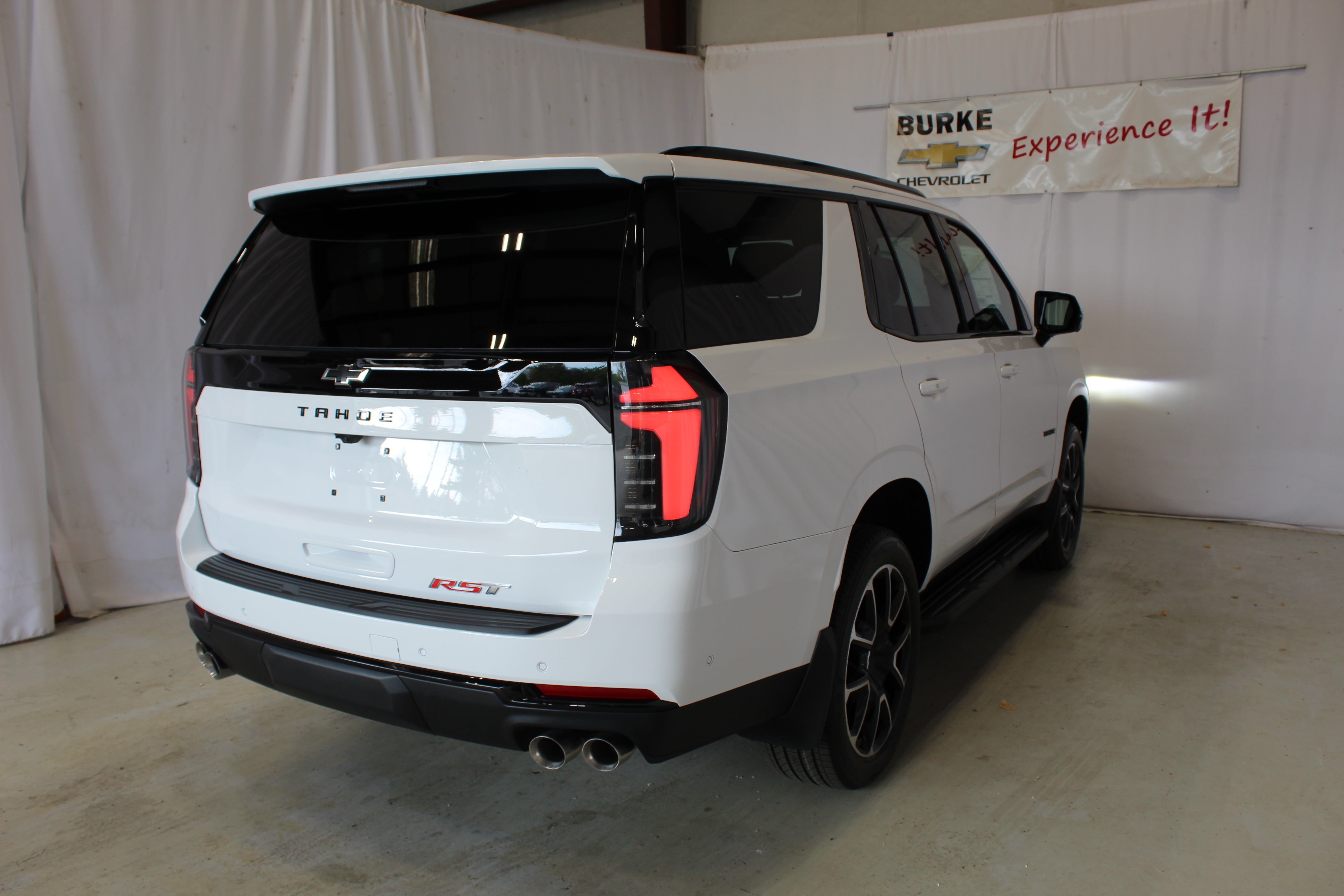 2027 Chevrolet Tahoe RST - Photo 18