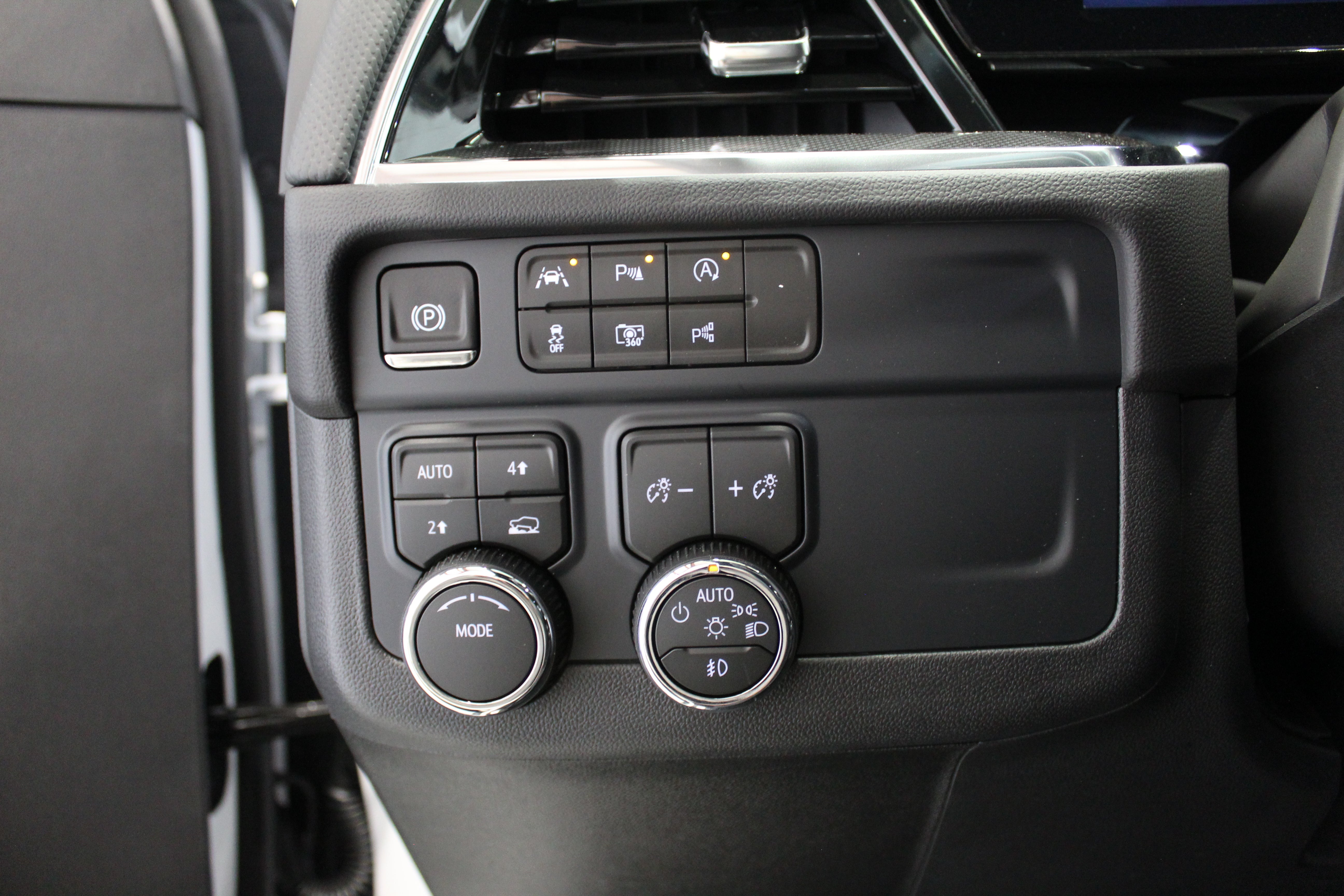 2027 Chevrolet Tahoe RST - Photo 6