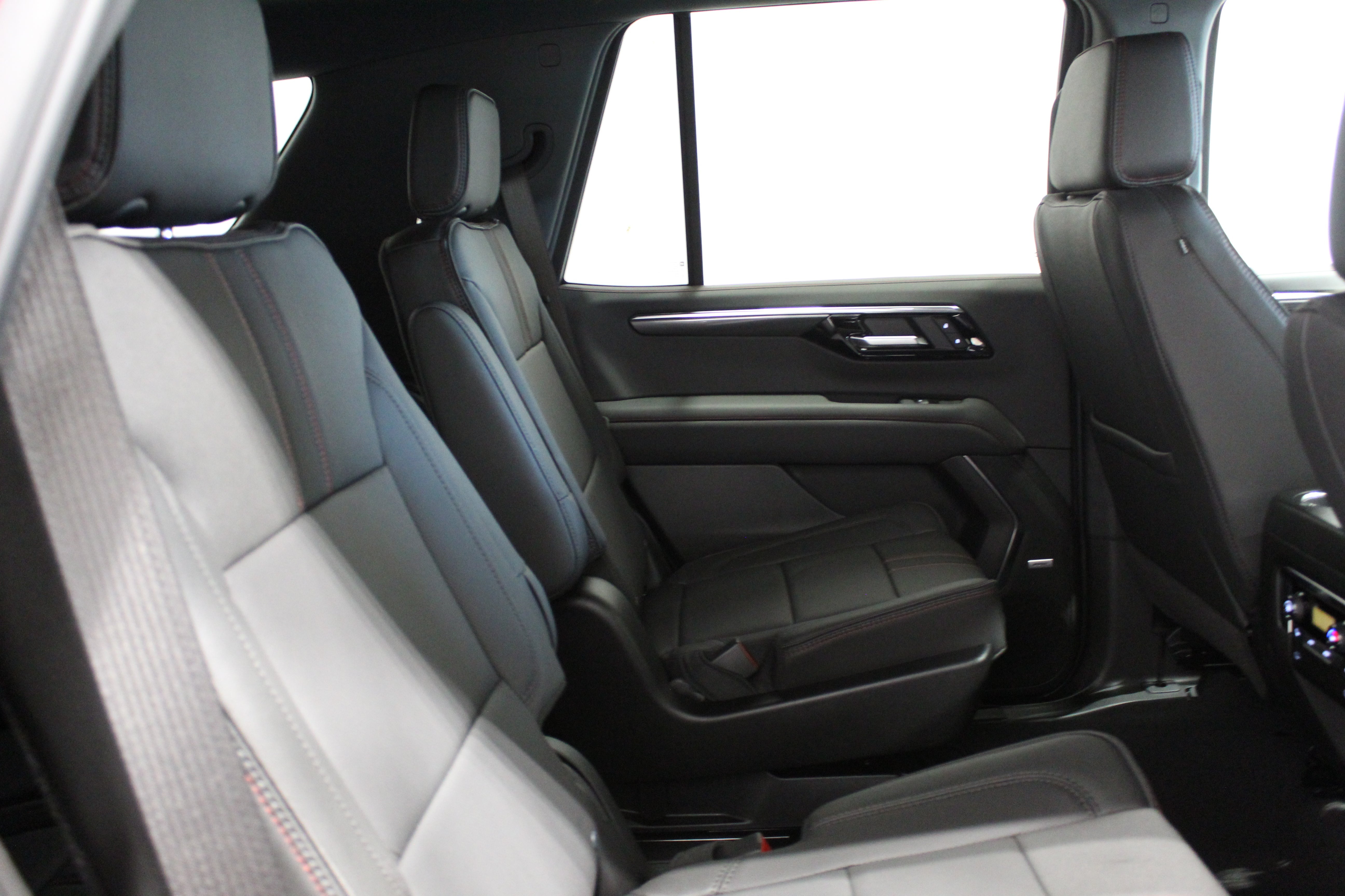 2027 Chevrolet Tahoe RST