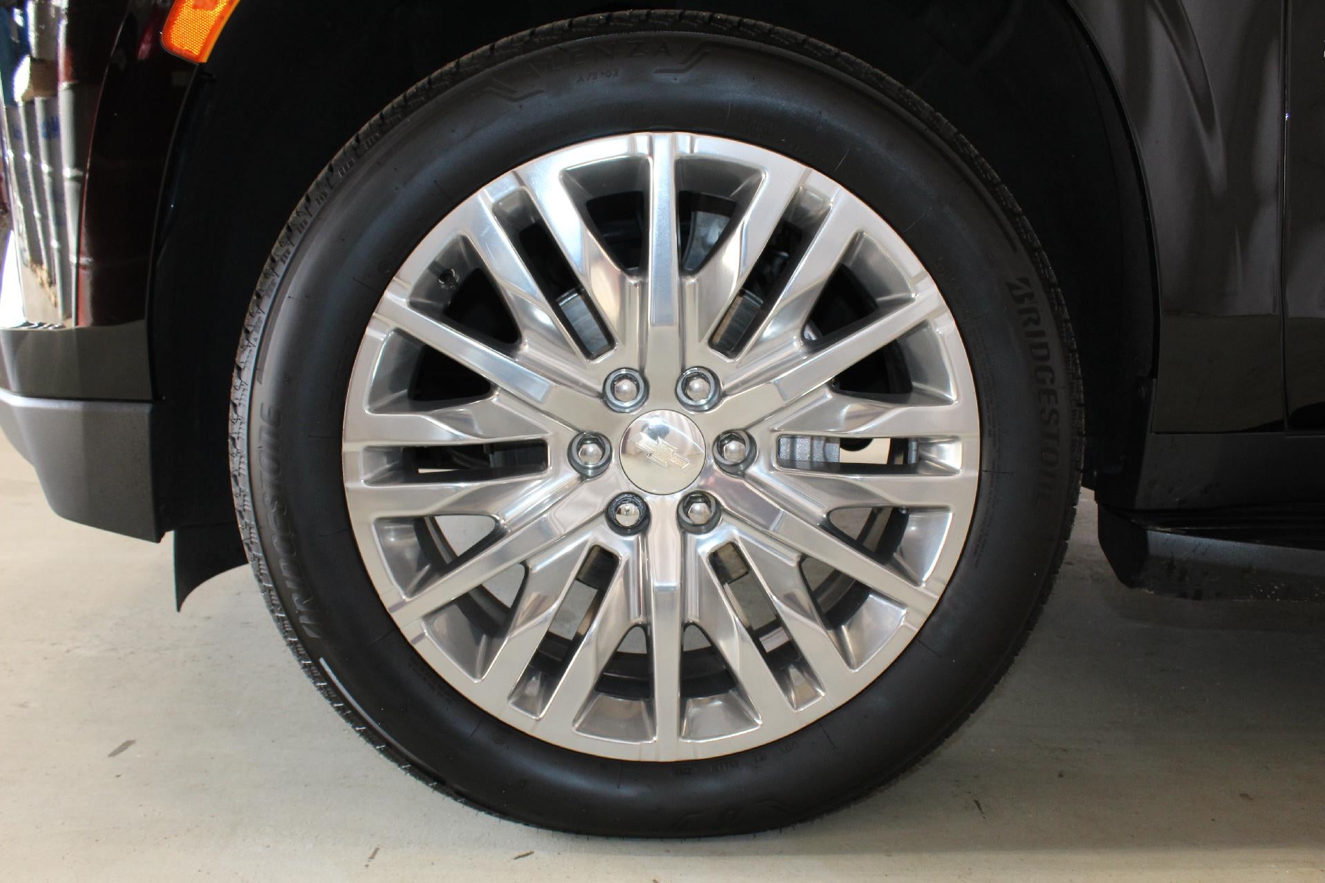 2023 Chevrolet Suburban High Country