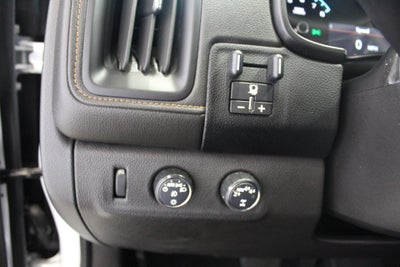2022 GMC Canyon 4WD AT4 w/Leather