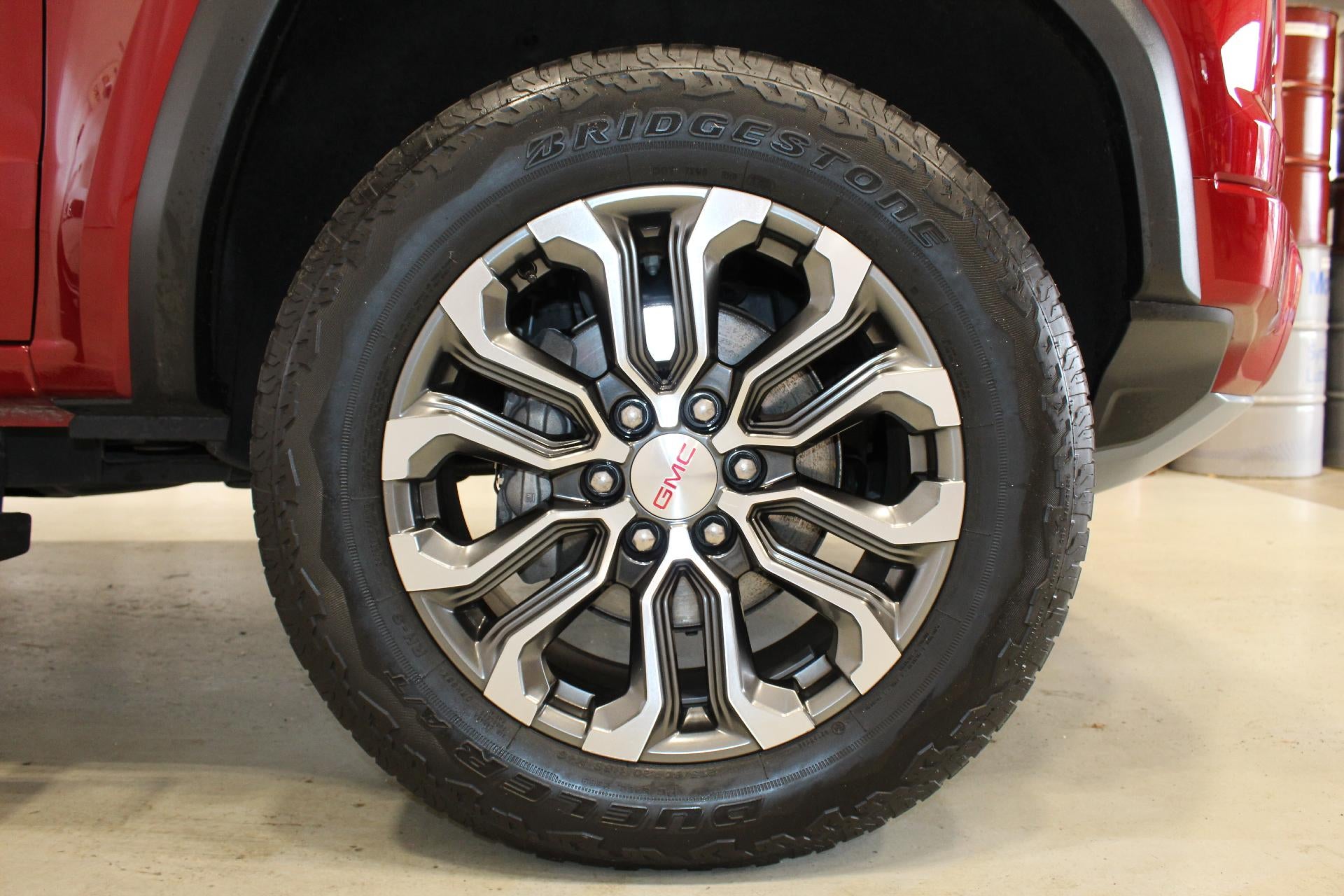 2023 GMC Canyon Denali