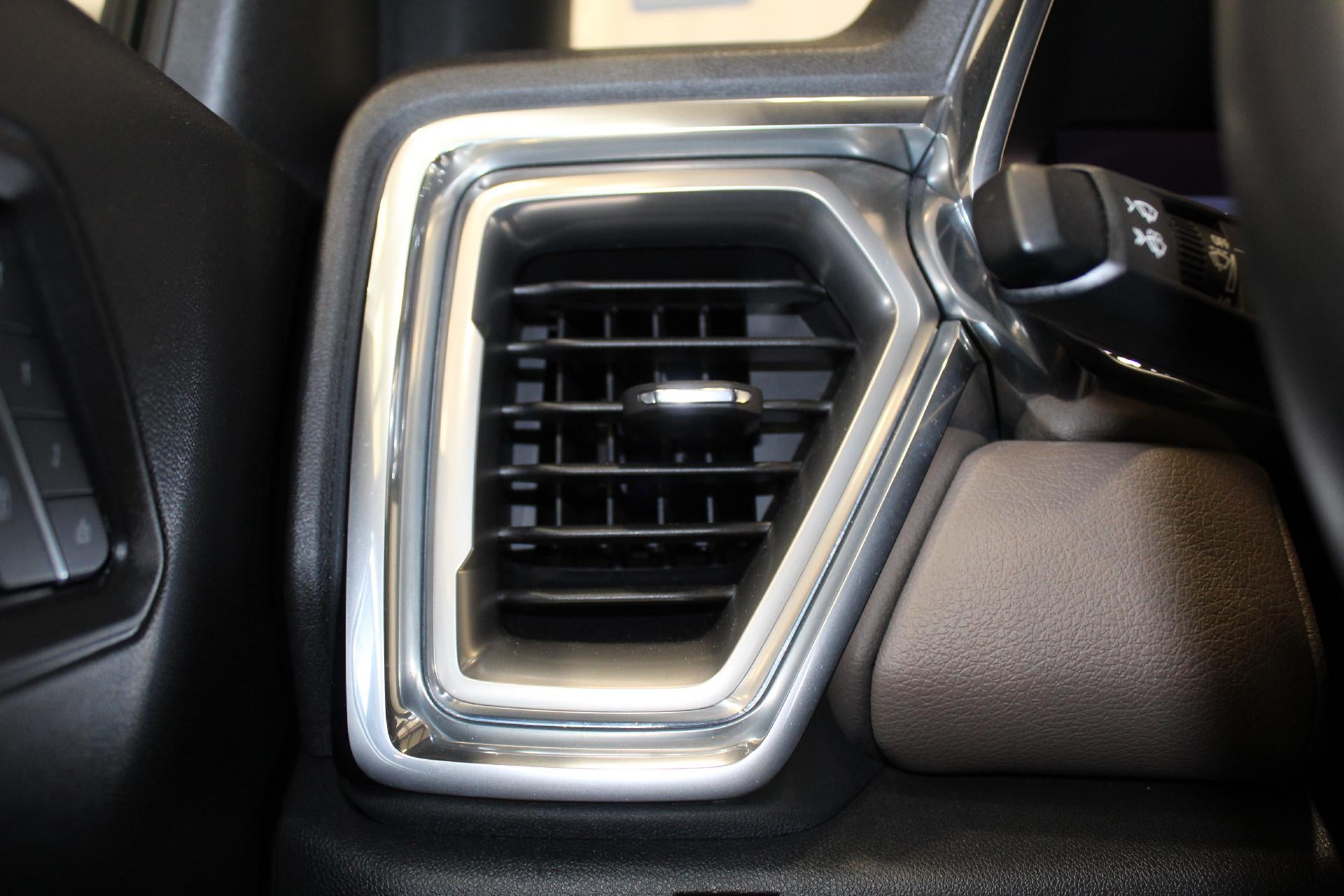 2023 GMC Canyon Denali