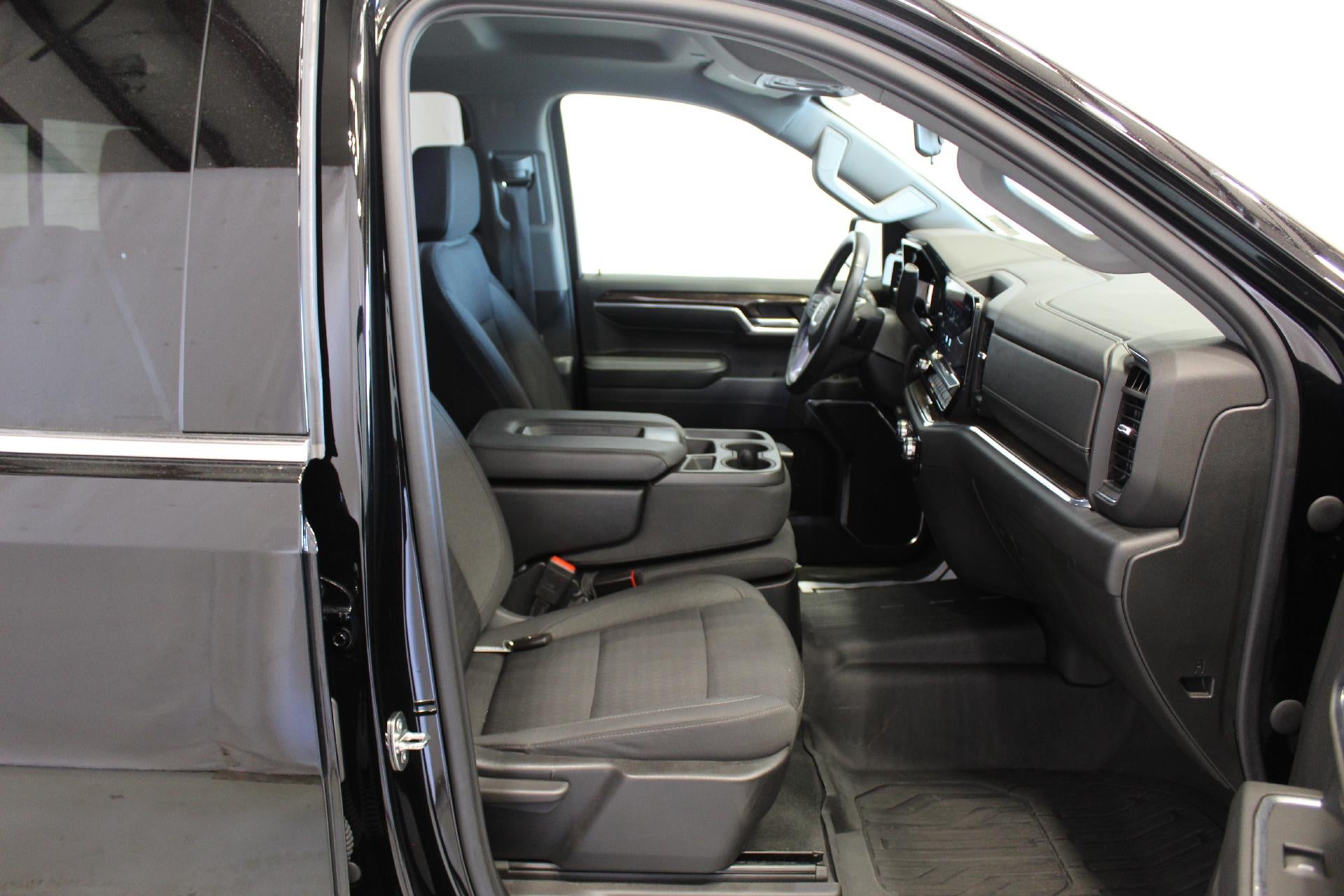 2023 GMC Sierra 1500 SLE