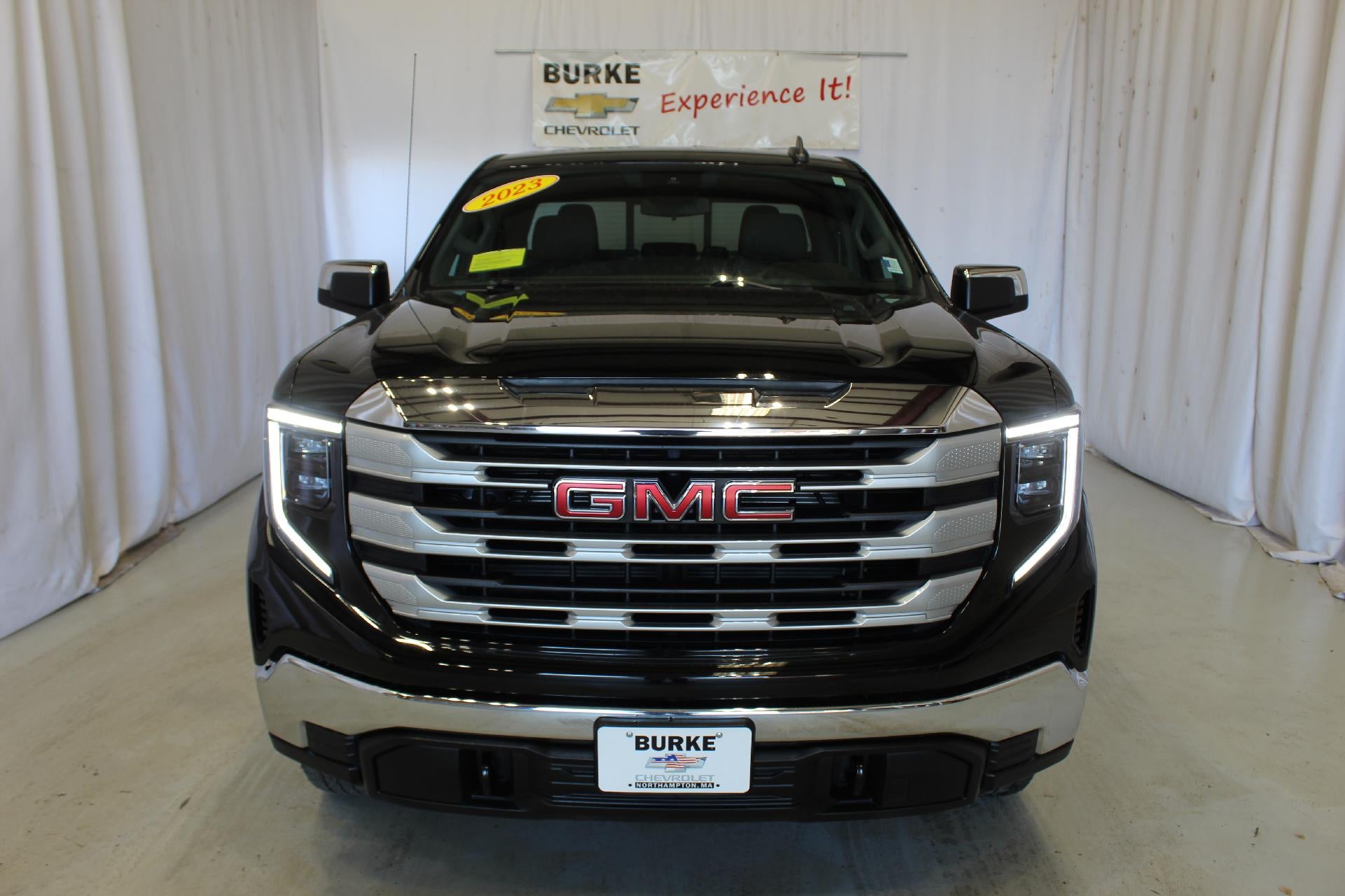 2023 GMC Sierra 1500 SLE