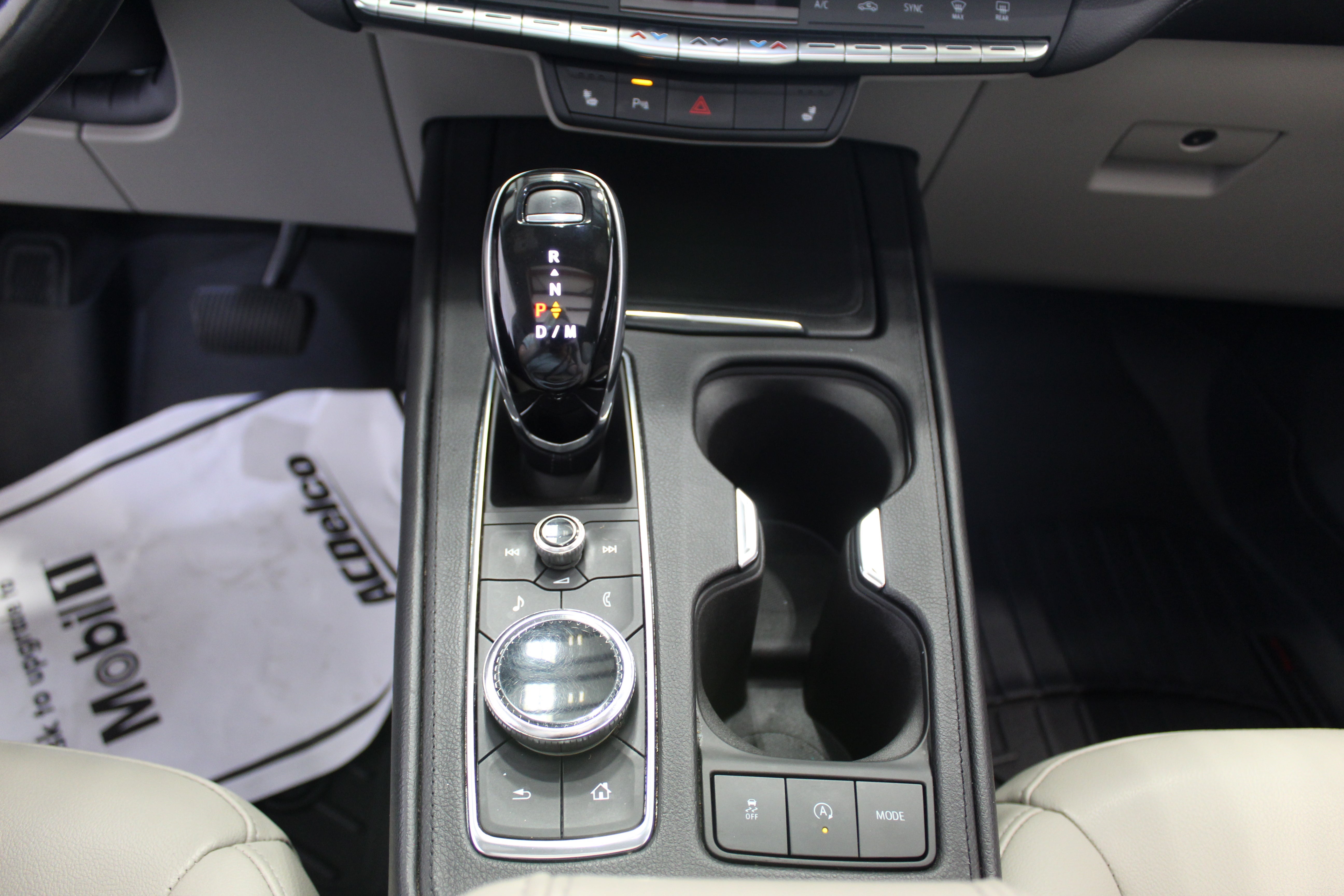 2020 Cadillac XT4 AWD Luxury