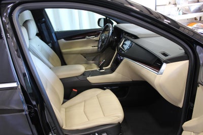 2018 Cadillac XT5 Luxury FWD