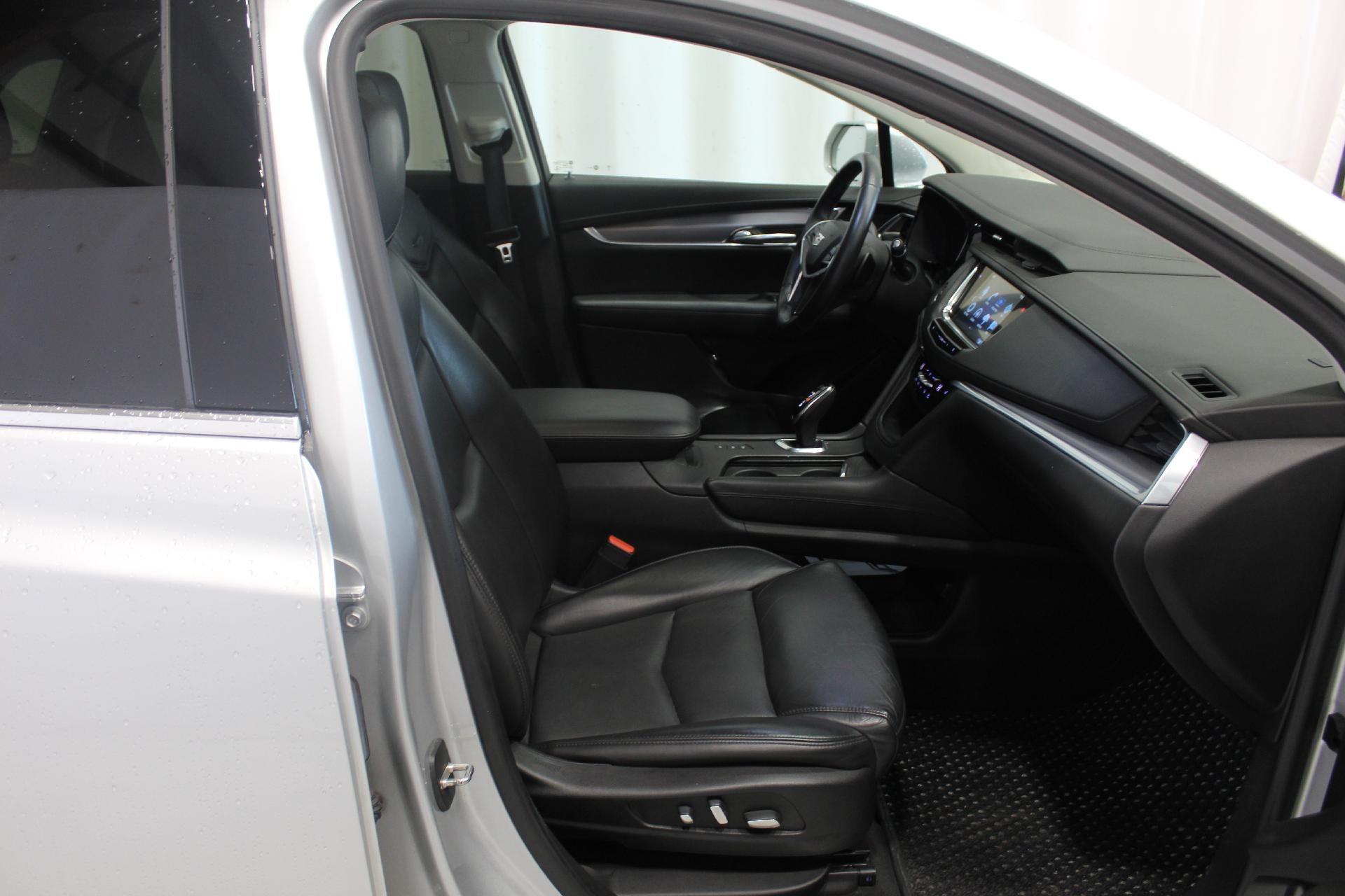 2017 Cadillac XT5 Luxury AWD