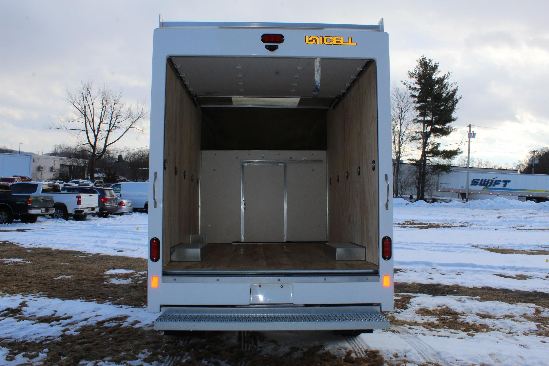 2026 Chevrolet Express Cutaway 3500 Base