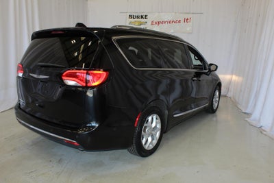 2020 Chrysler Pacifica L