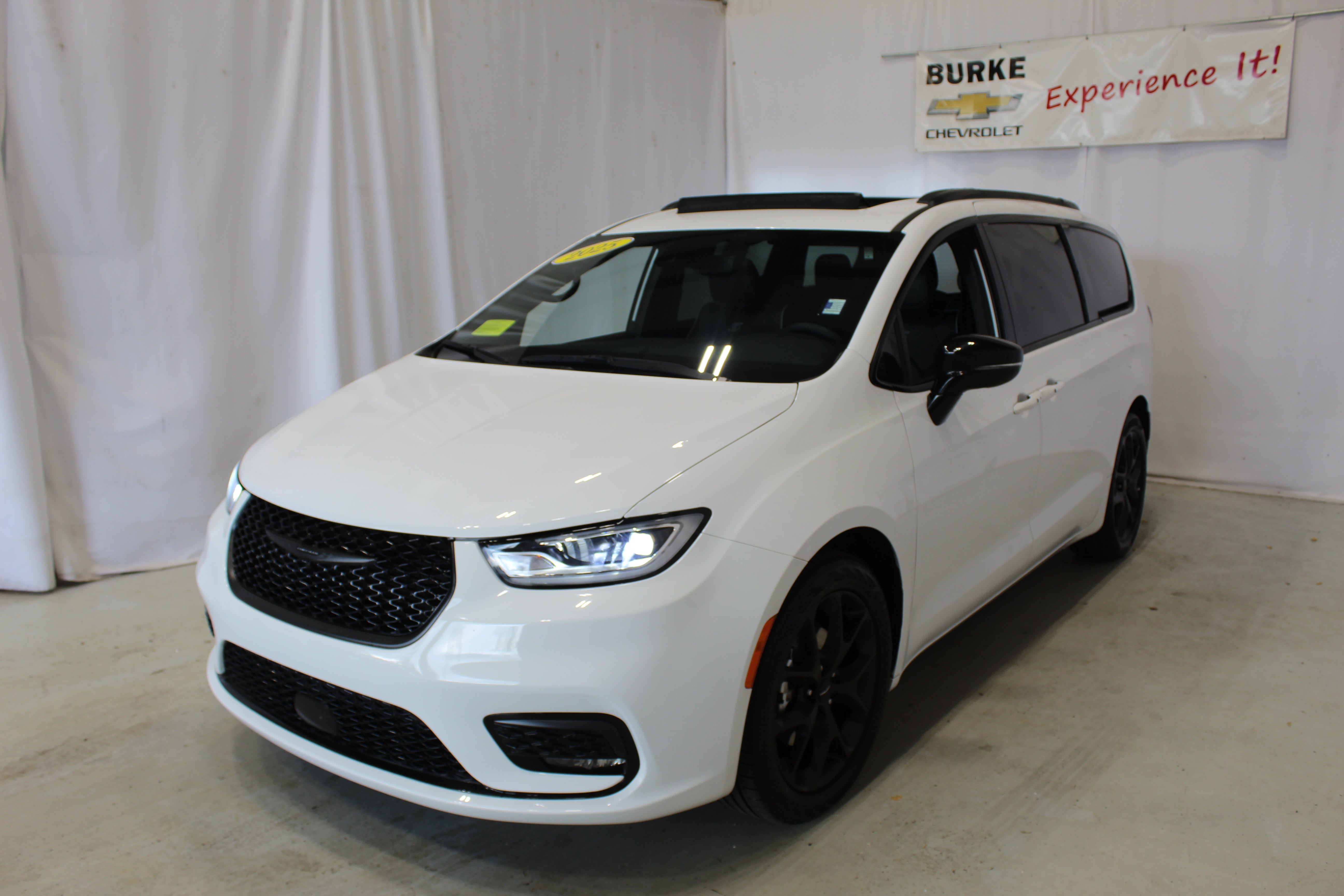 2025 Chrysler Pacifica Limited