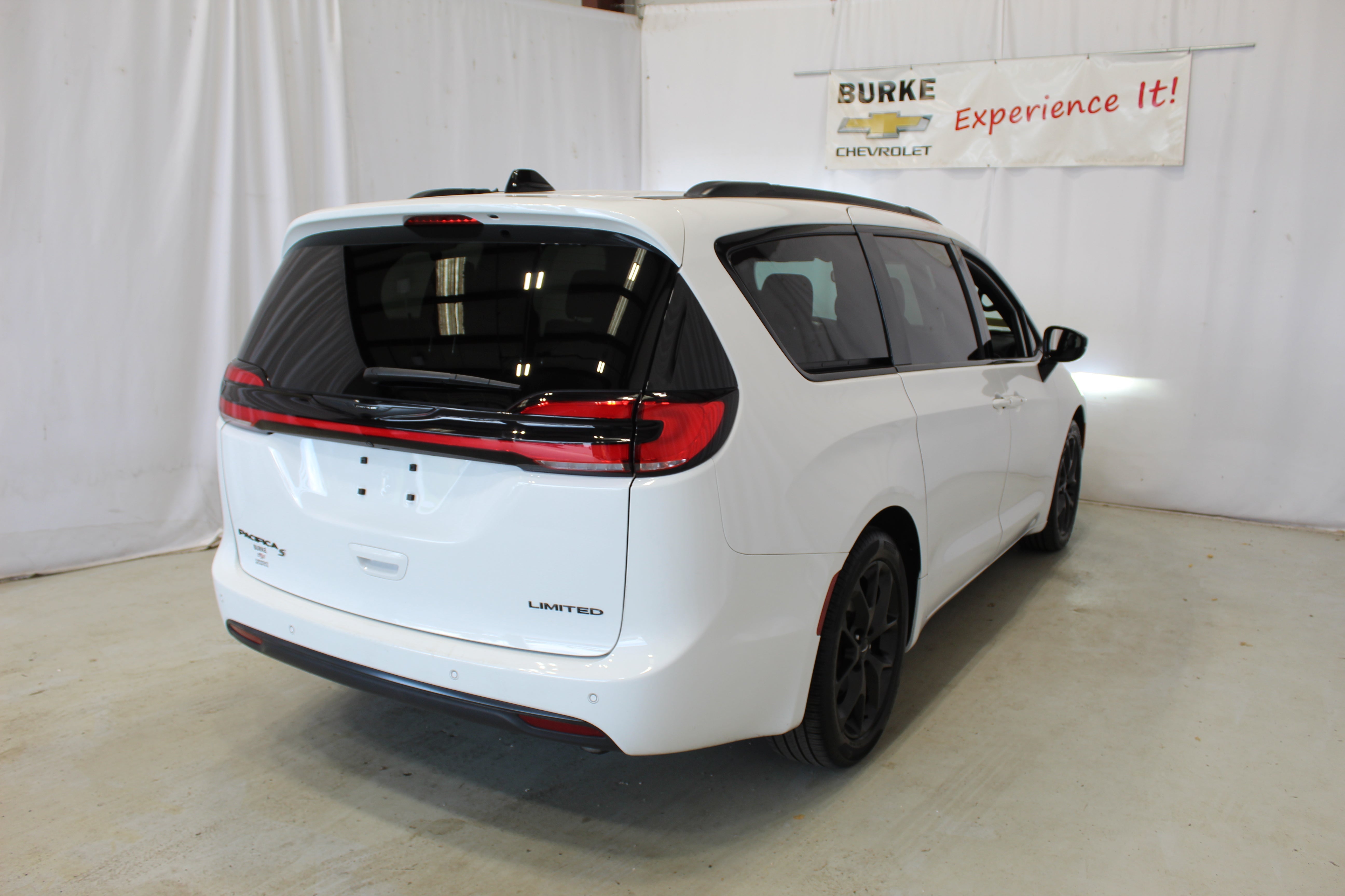 2025 Chrysler Pacifica Limited