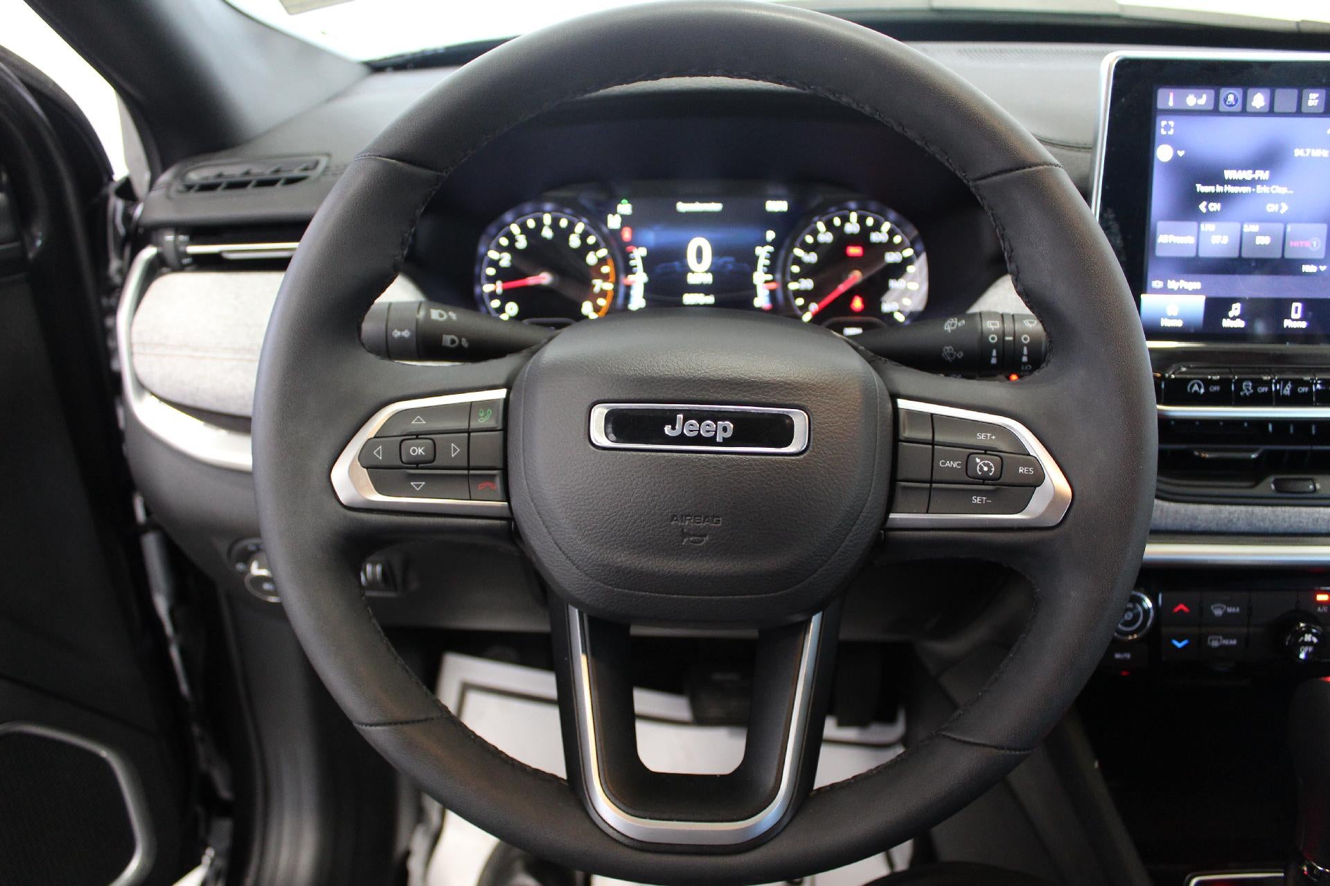 2023 Jeep Compass Latitude Lux