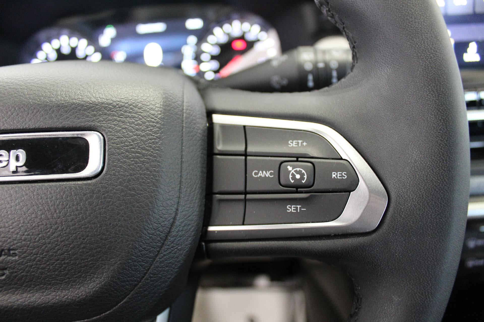 2023 Jeep Compass Latitude Lux