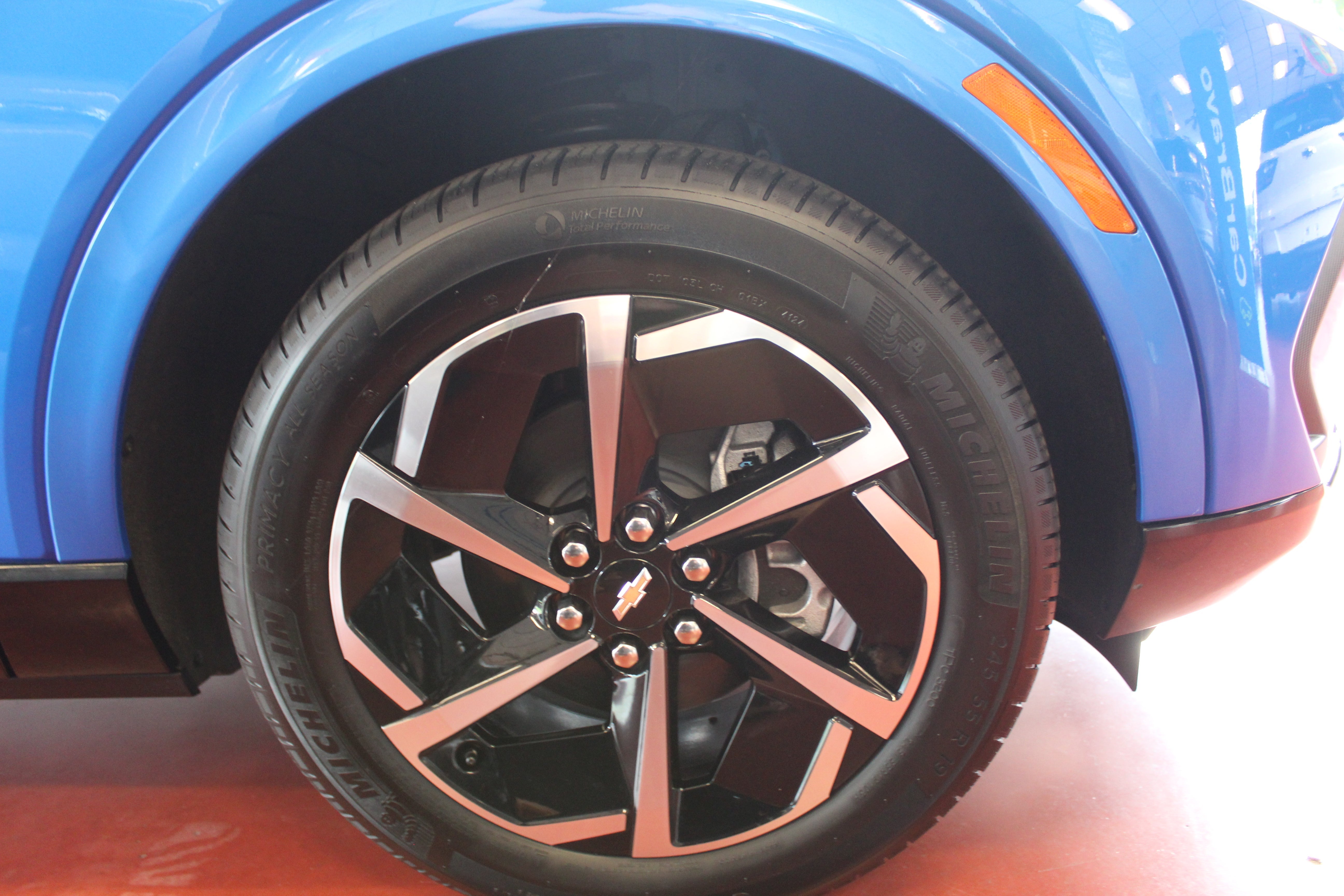 2025 Chevrolet Equinox EV LT