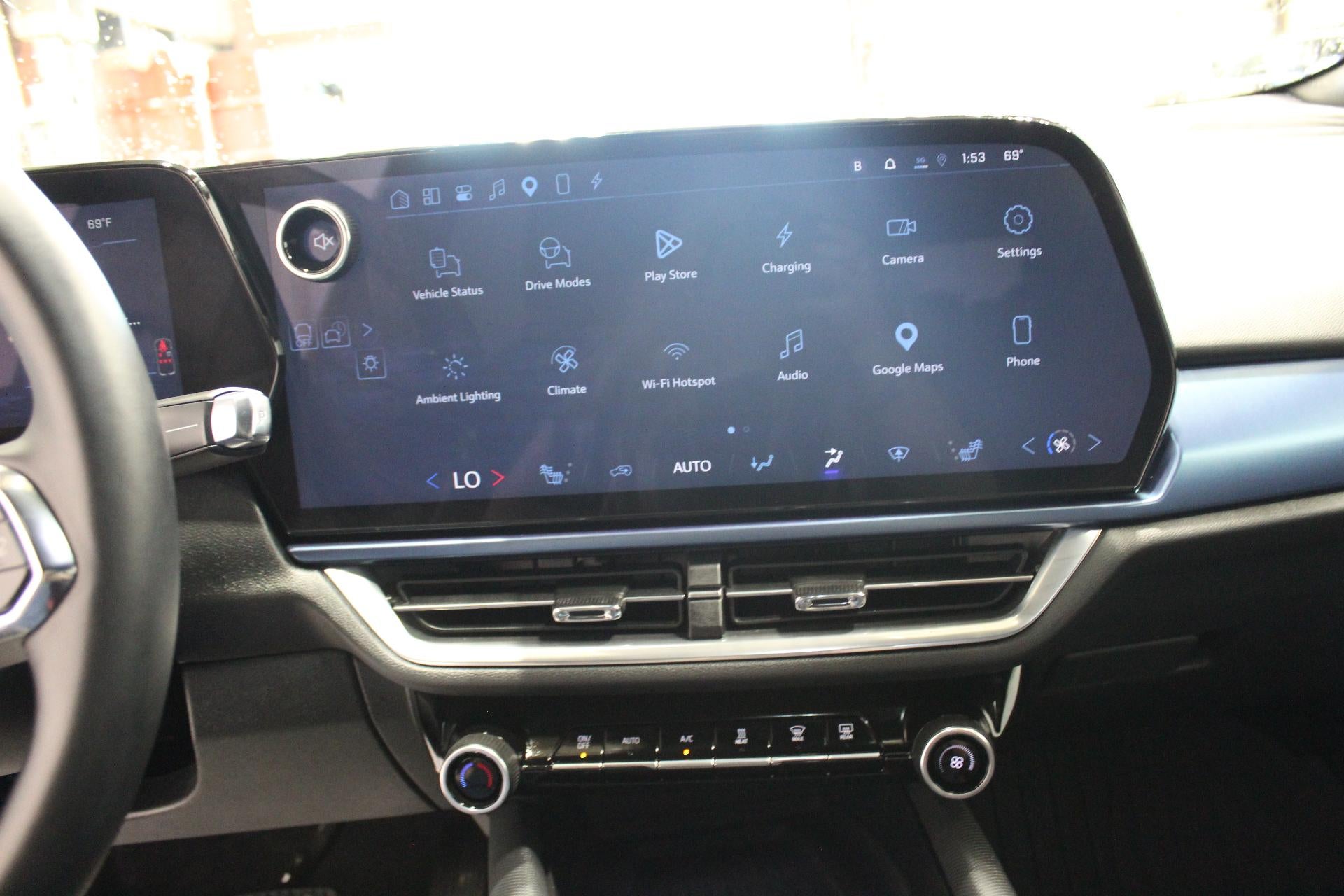 2024 Chevrolet Equinox EV 2LT