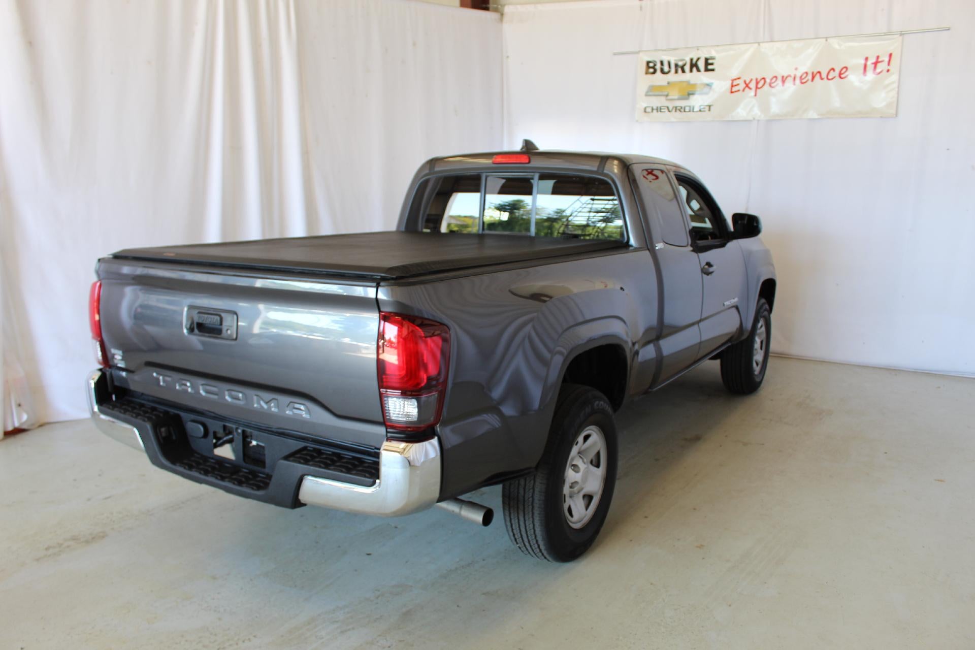 2022 Toyota Tacoma SR5
