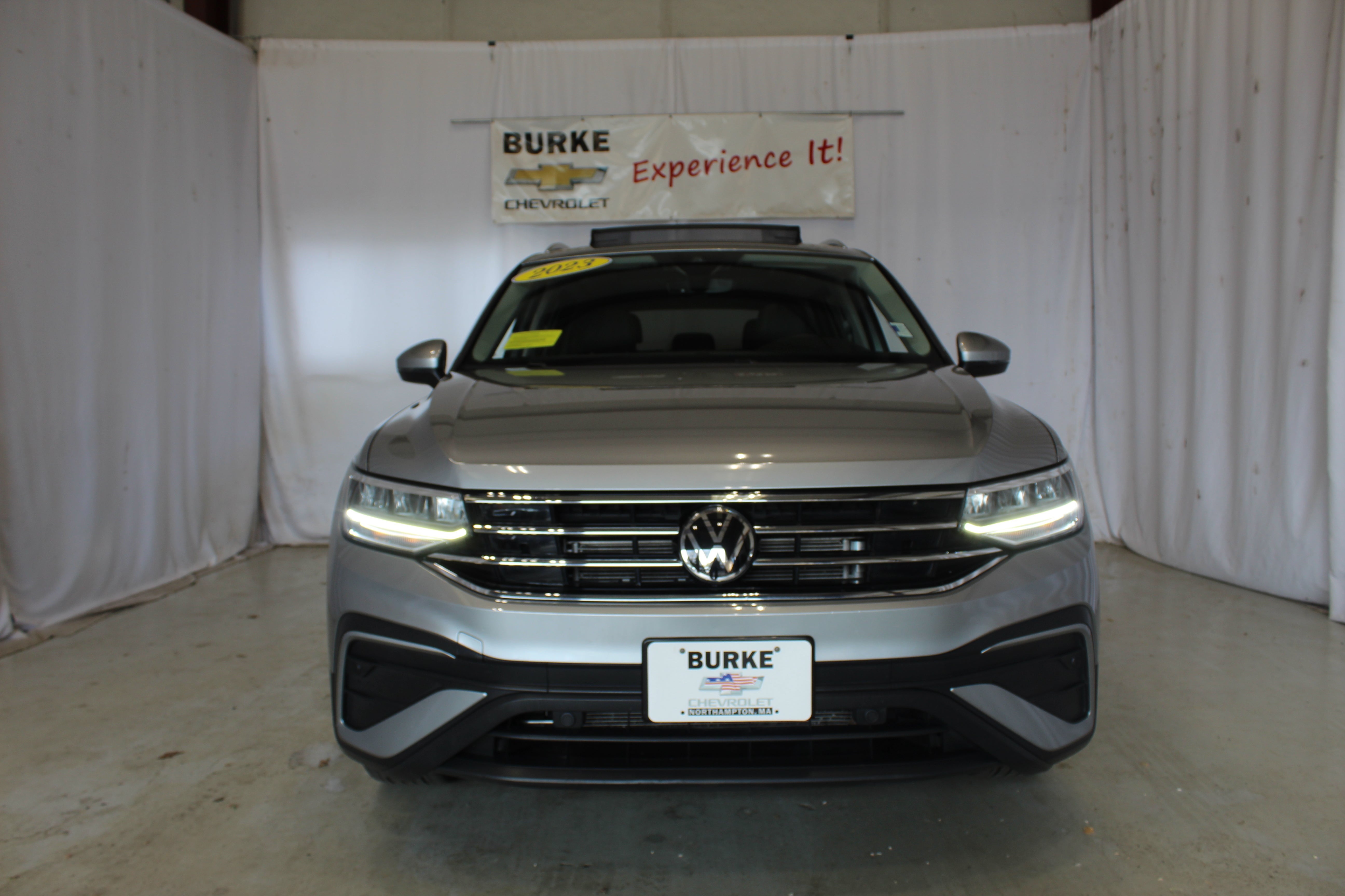 2023 Volkswagen Tiguan 2.0T SE