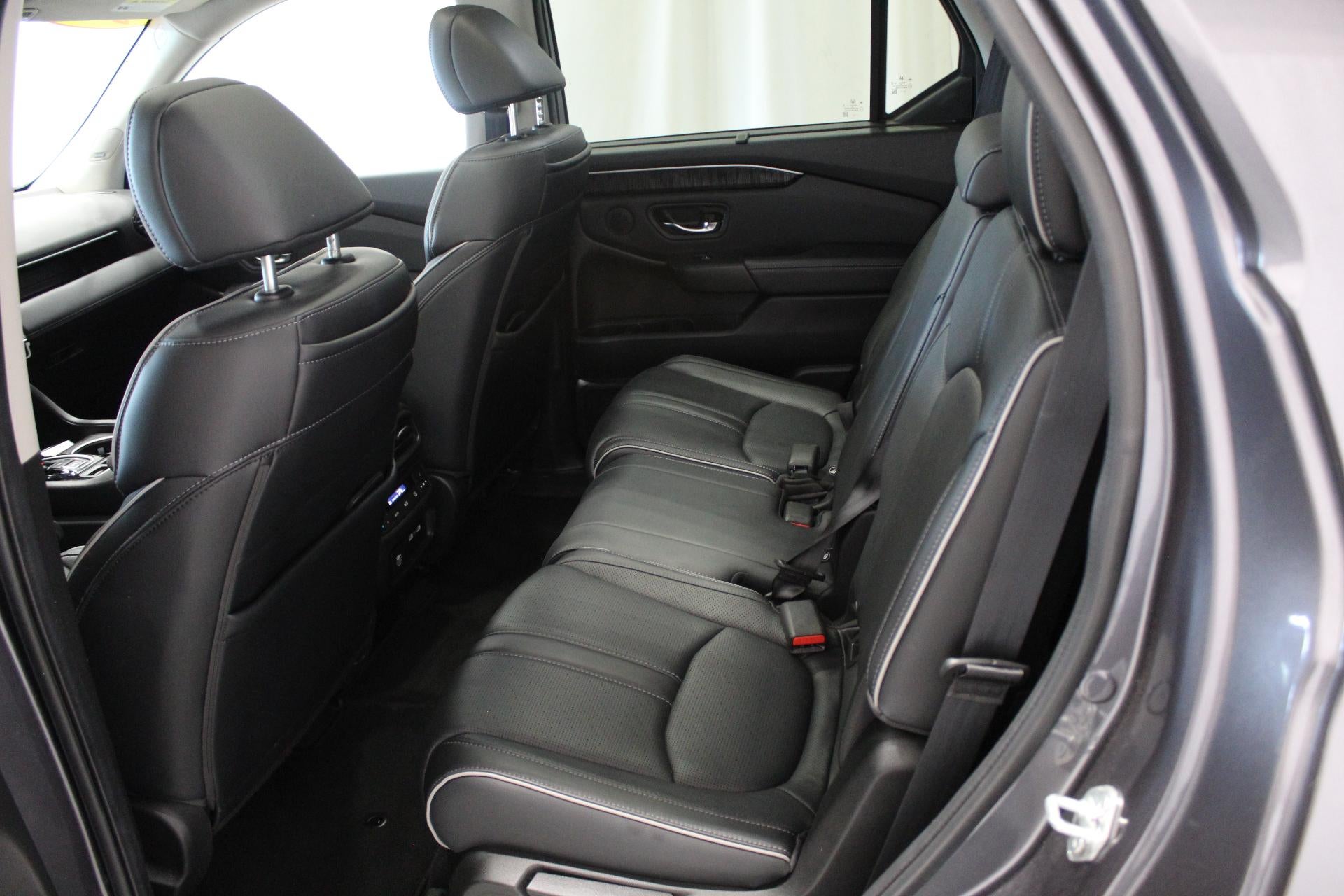 2023 Honda Pilot AWD Elite