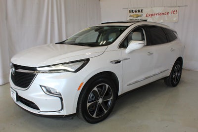 2022 Buick Enclave Essence