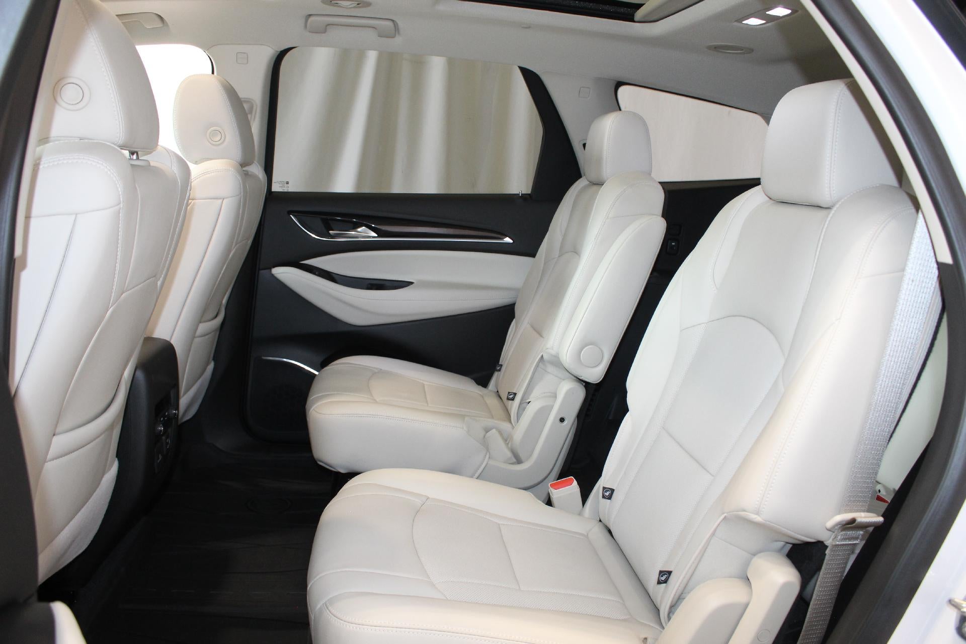 2022 Buick Enclave Essence