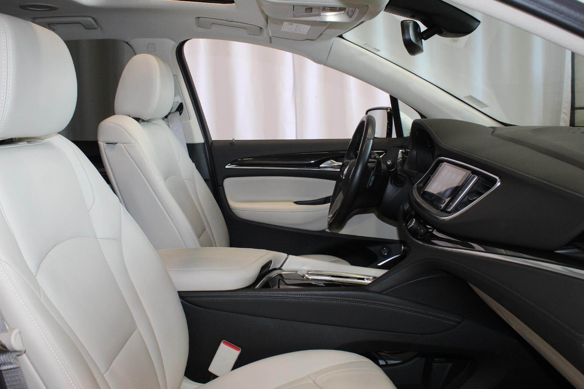 2022 Buick Enclave Essence