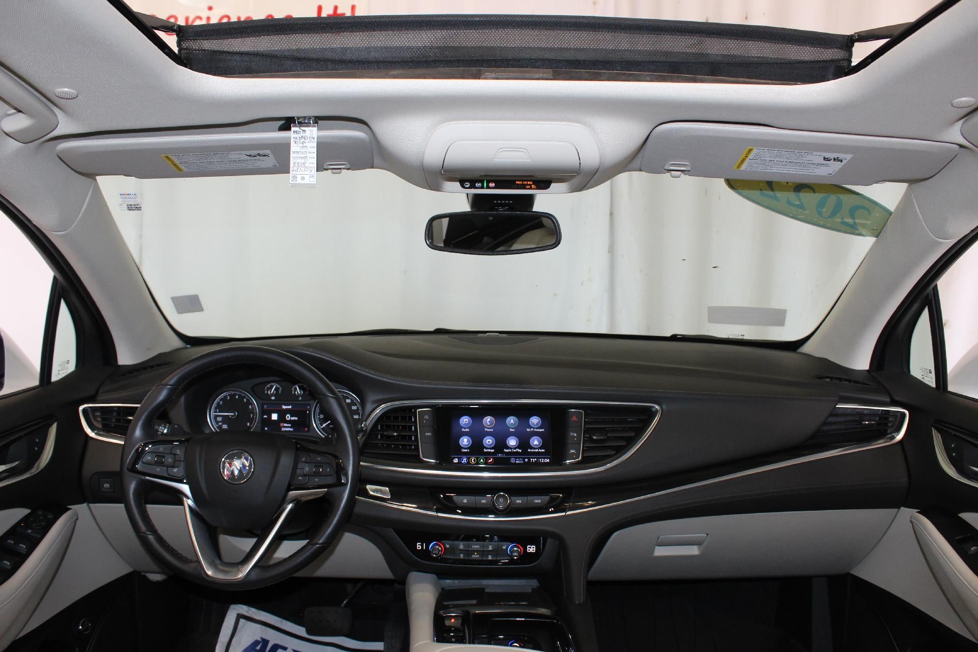 2022 Buick Enclave Essence