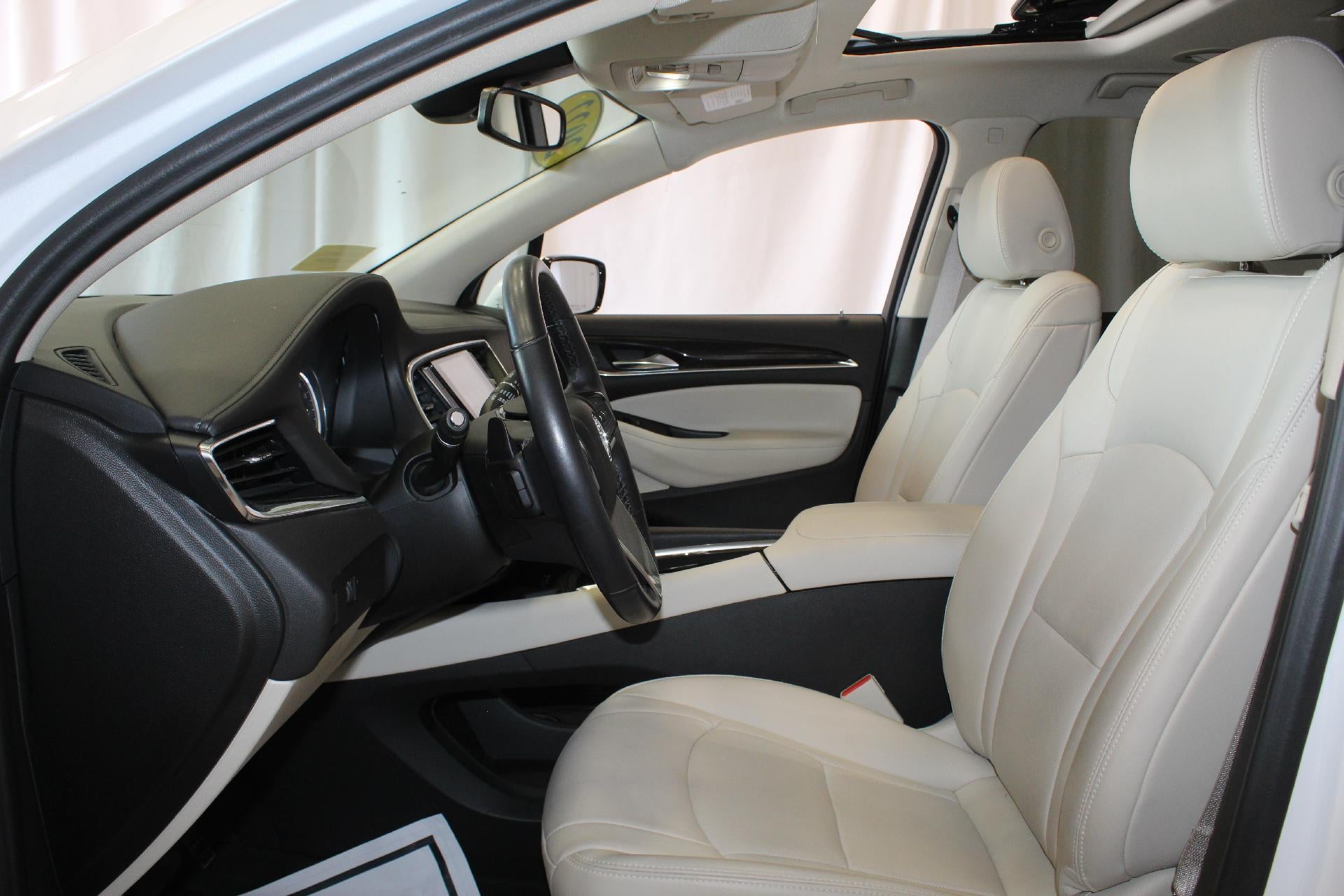 2022 Buick Enclave Essence