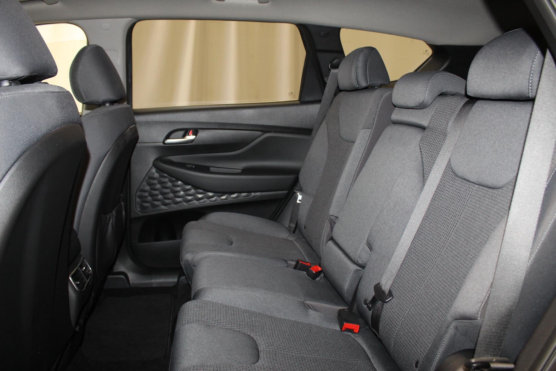 2022 Hyundai Santa Fe SE