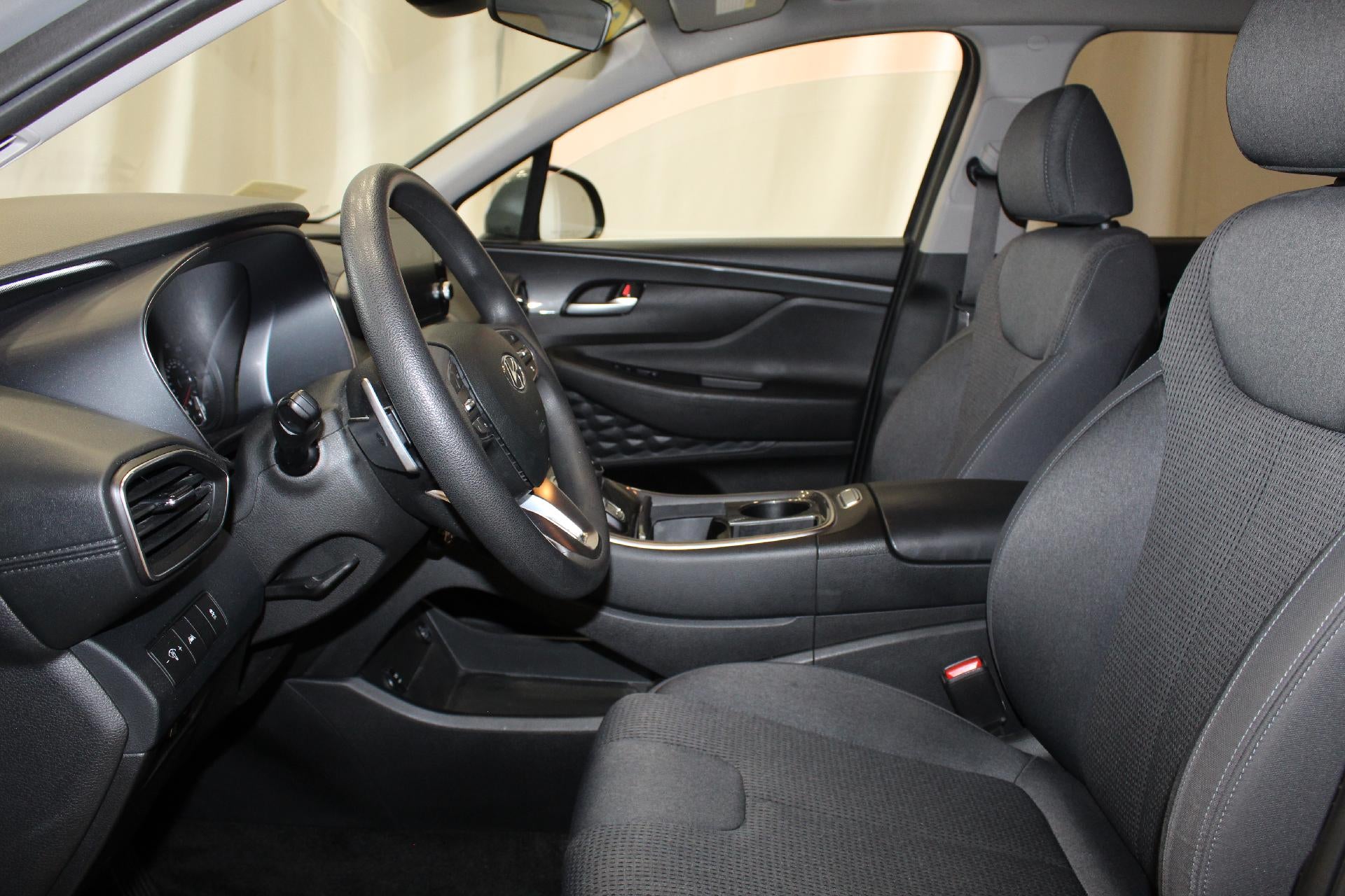 2022 Hyundai Santa Fe SE