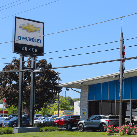 Chevrolet_Burke_showroom_outsider_view